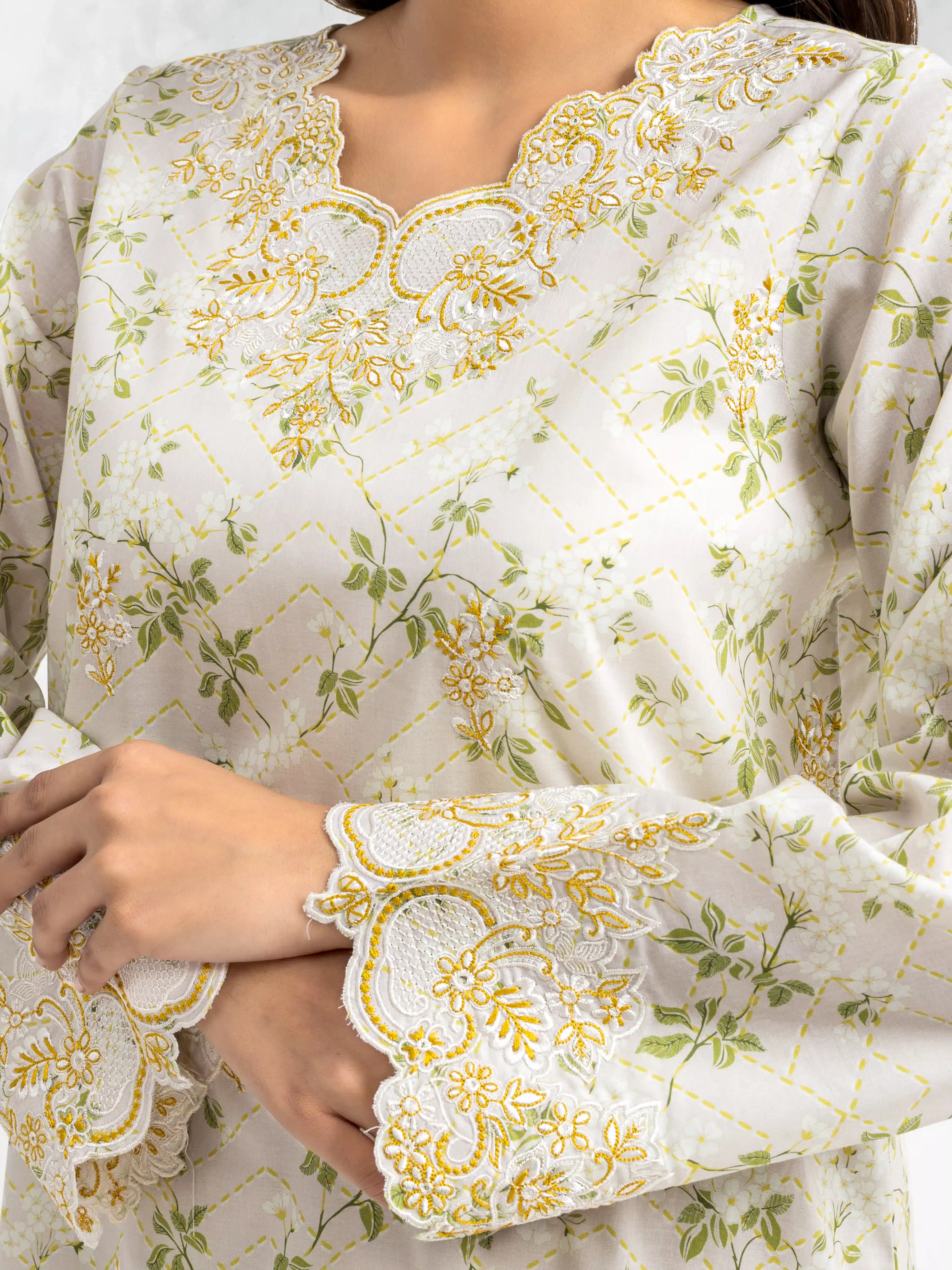 Unstitched Embroidered Cambric Suit - EWU24V2-30041-3P - Image 2