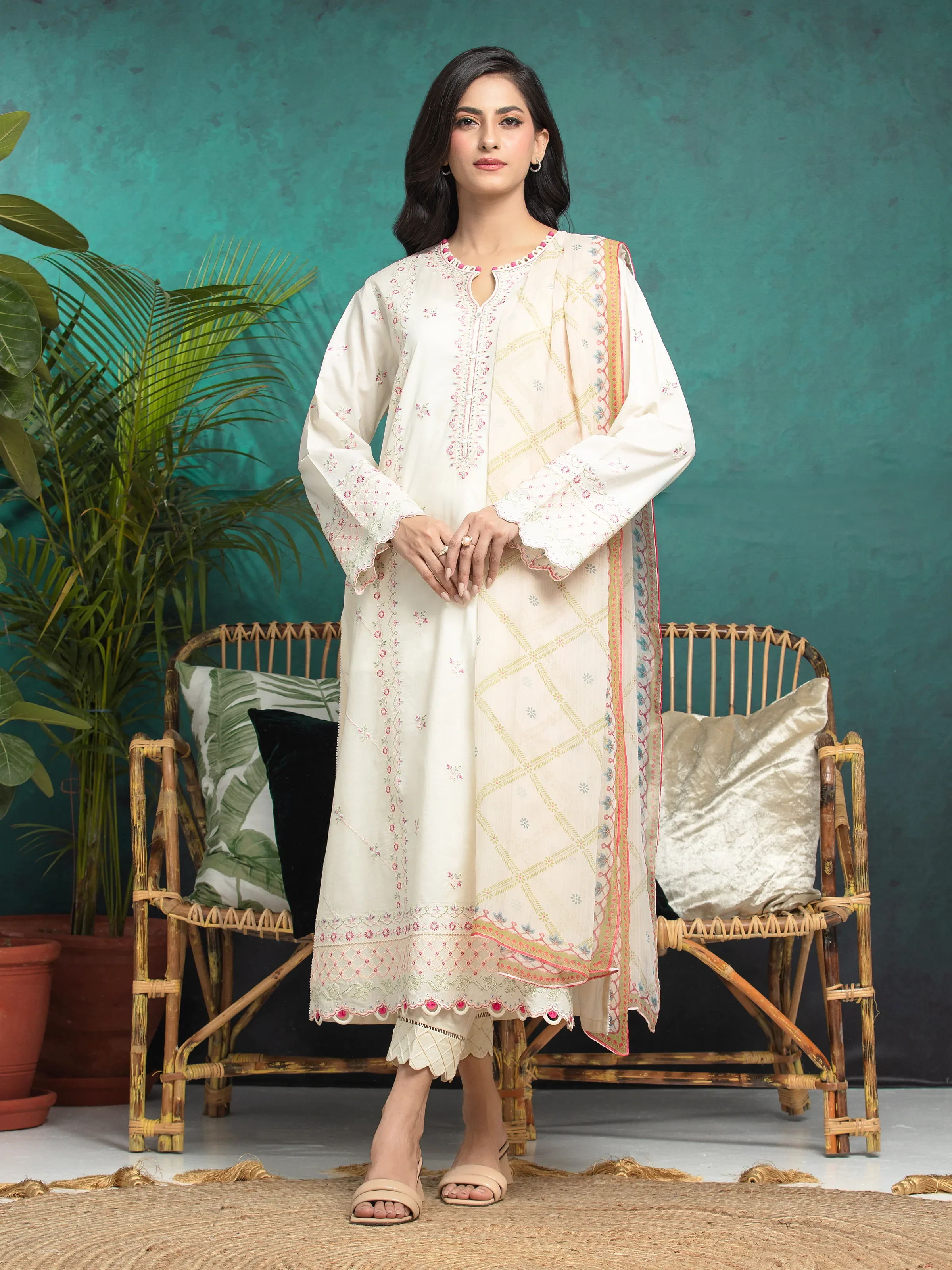 Unstitched Embroidered Cambric Suit - EWU24V2-31012-3P