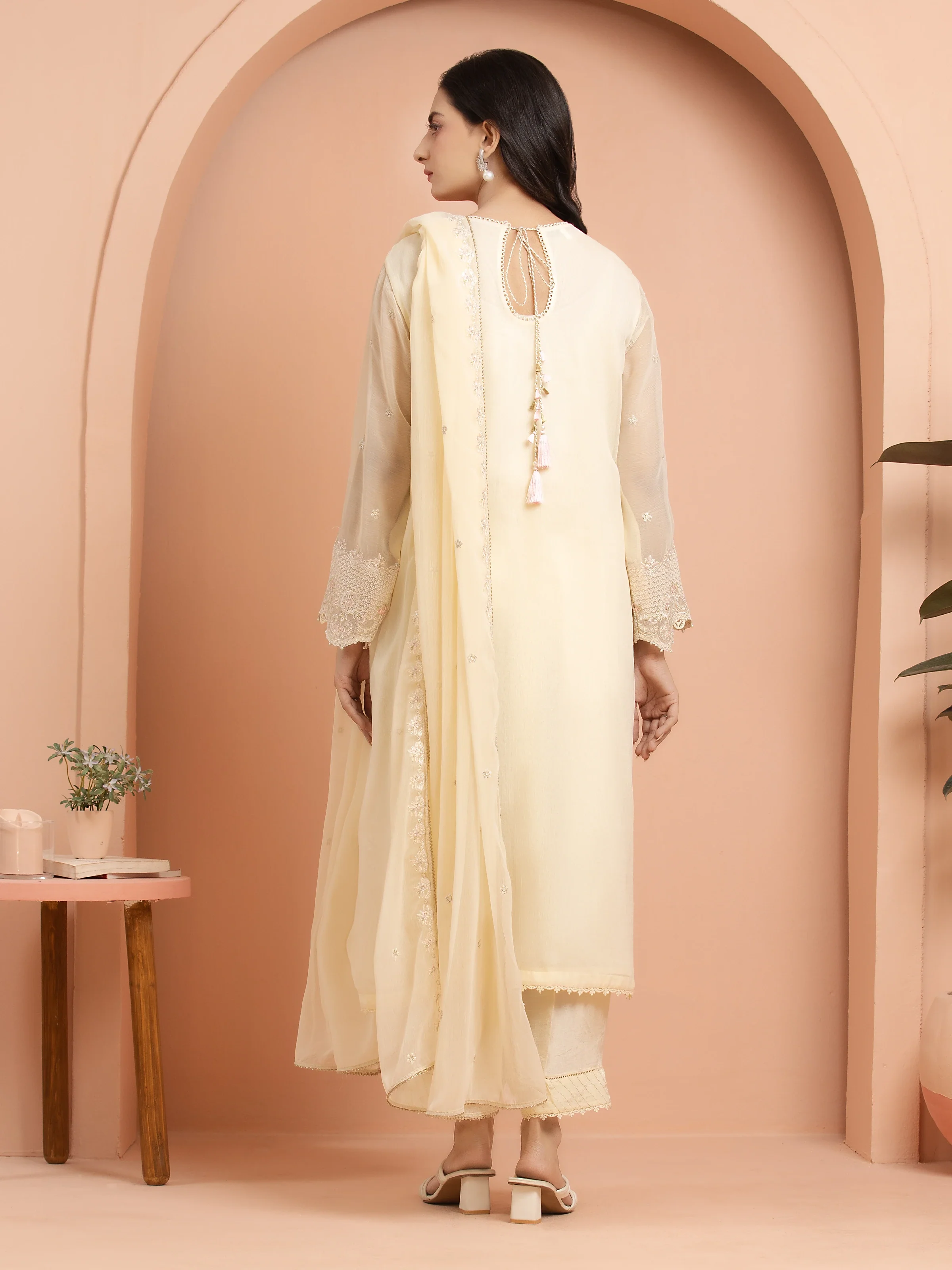 Unstitched Embroidered Chiffon Suit - EWU24V5-30323-3P - Image 5