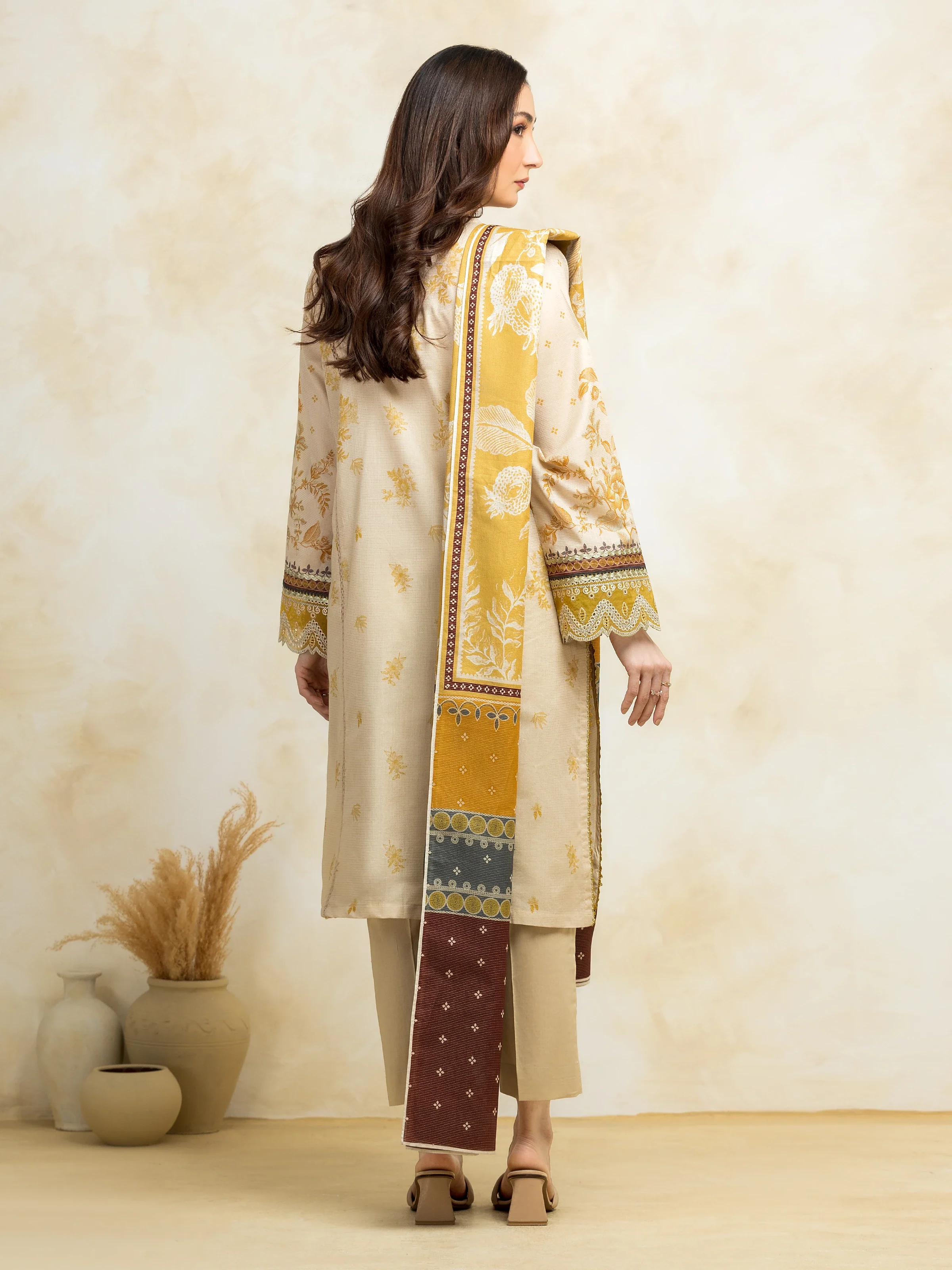 Unstitched Embroidered Lawn Suit - EWU5V1-31199-3P - Image 4