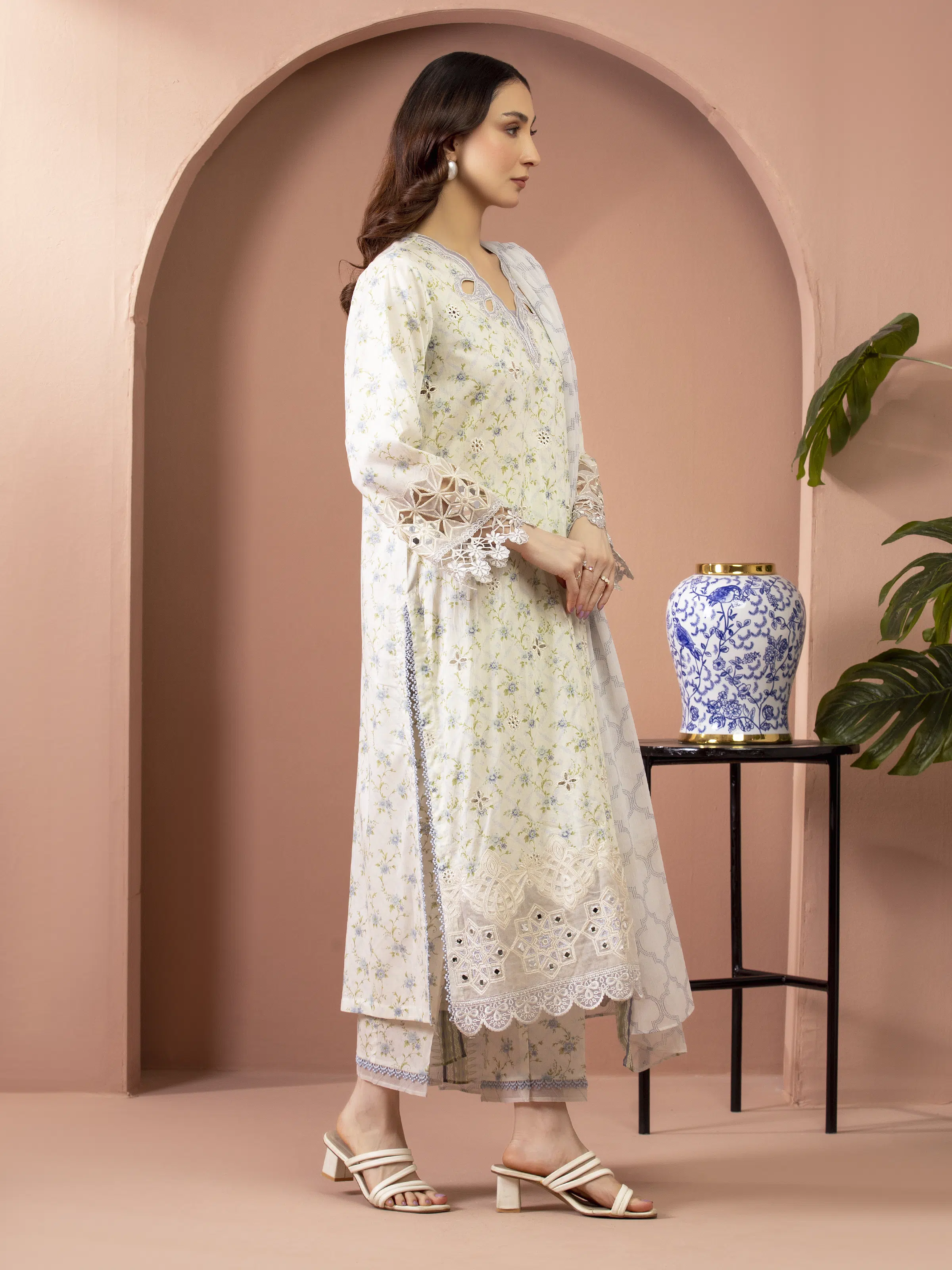 Unstitched Embroidered Lawn Suit - EWU5V1-31408-3P - Image 3