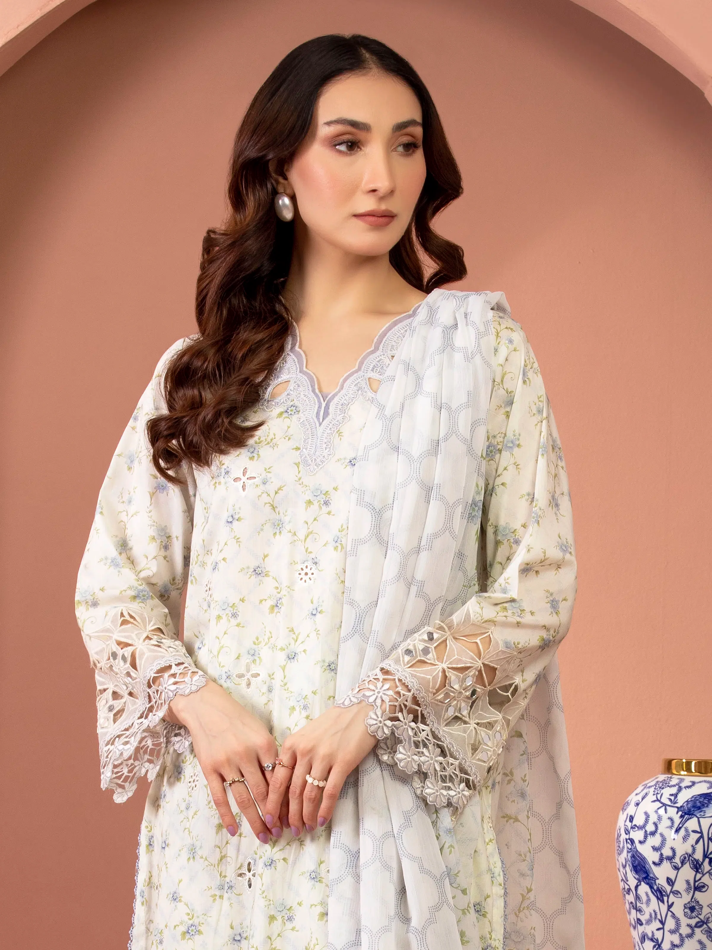 Unstitched Embroidered Lawn Suit - EWU5V1-31408-3P - Image 4