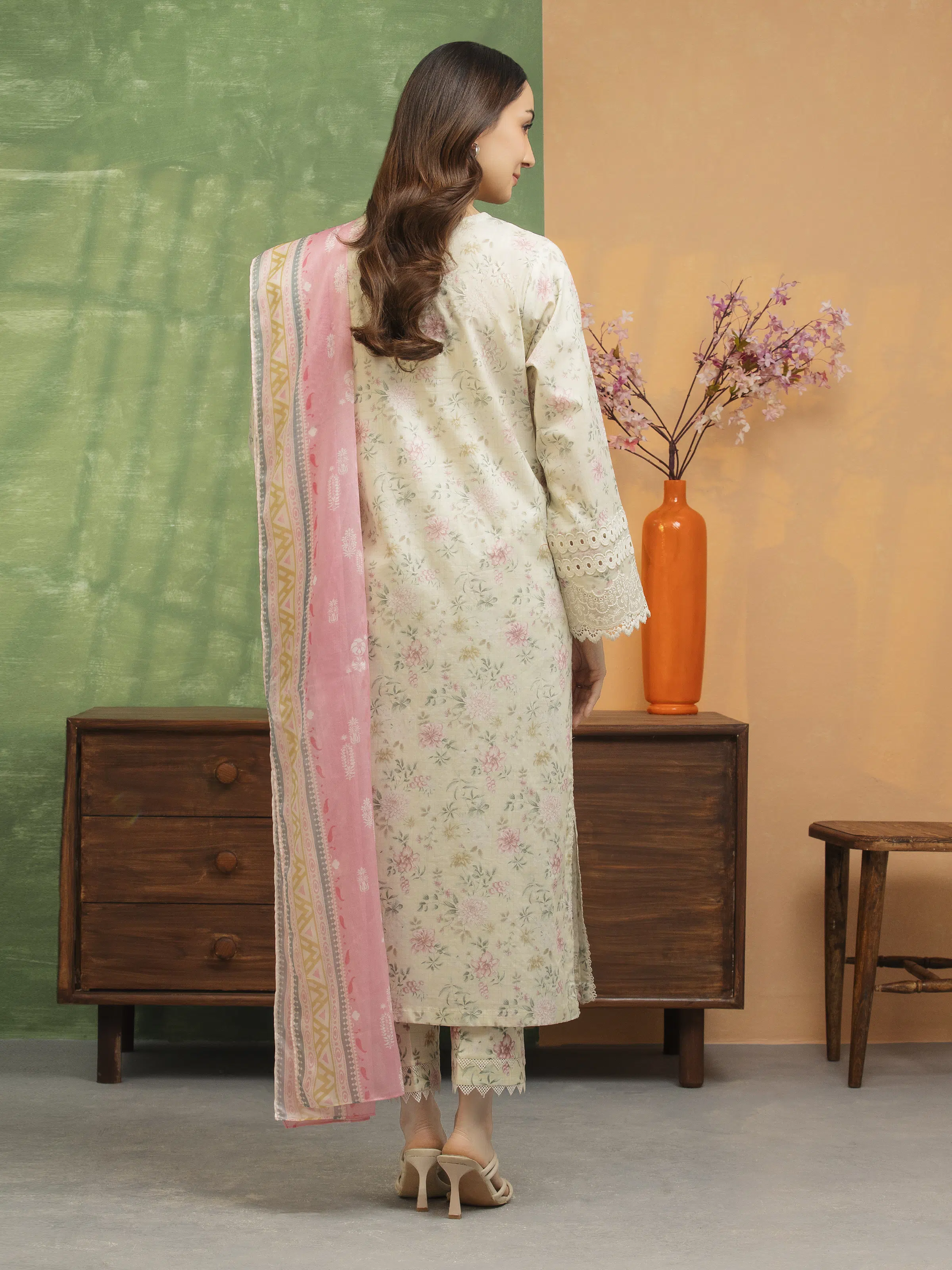 Unstitched Embroidered Lawn Suit - EWU5V1-31452-3P - Image 5