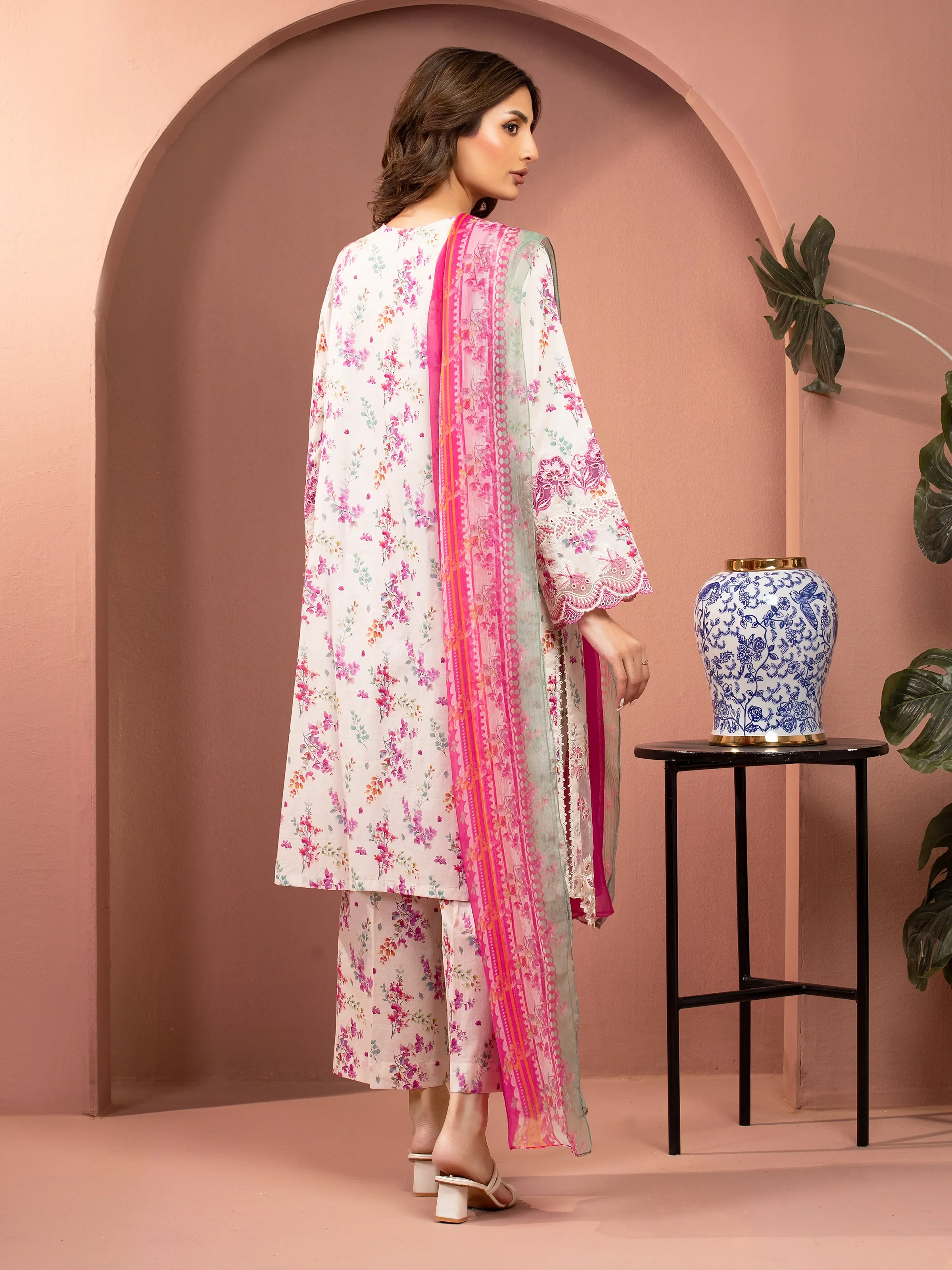 Unstitched Embroidered Lawn Suit - EWU5V1-31457-3P - Image 5