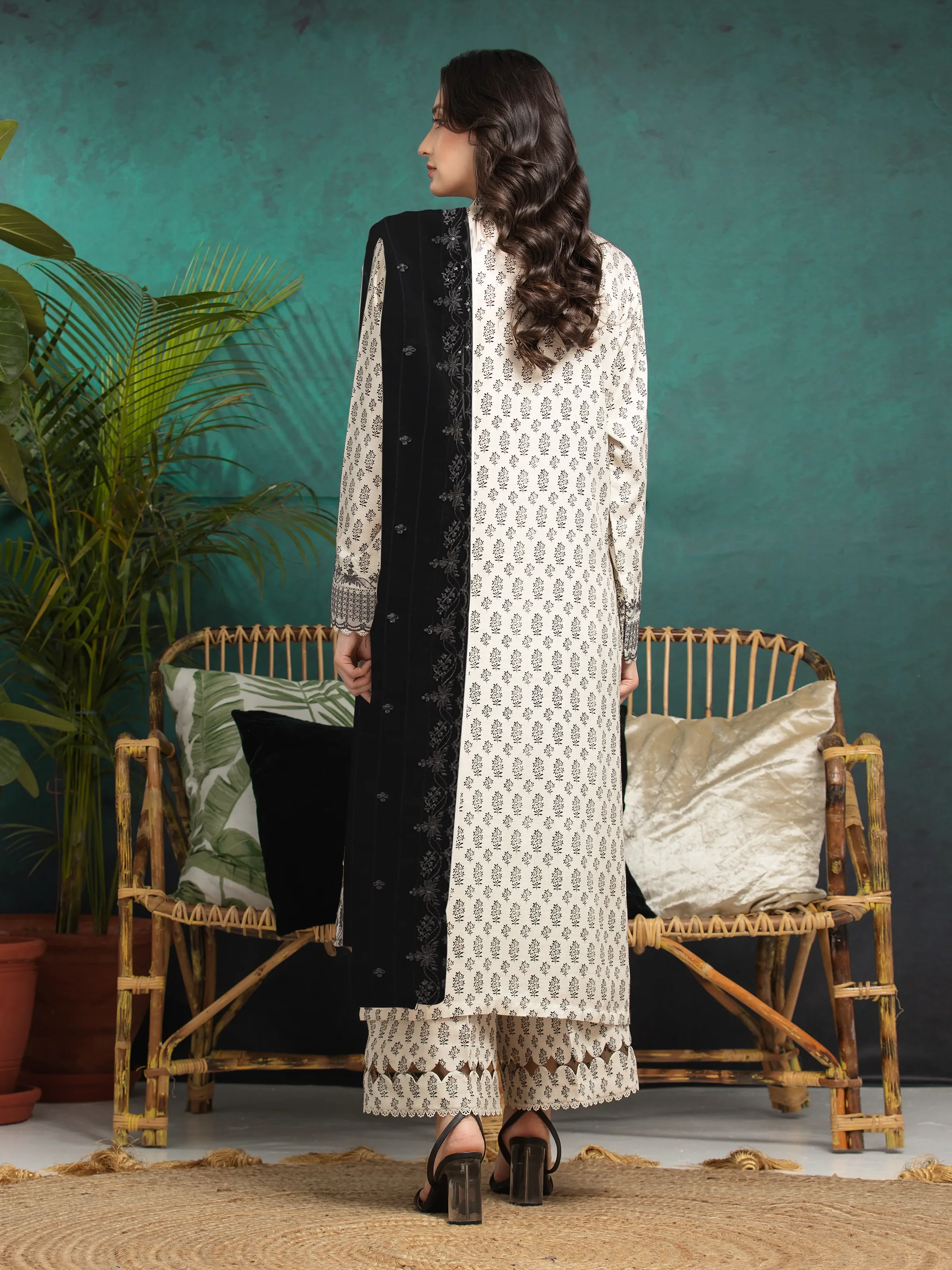 Unstitched Embroidered Raw Silk Suit - EWU5V16-30220-3P - Image 5