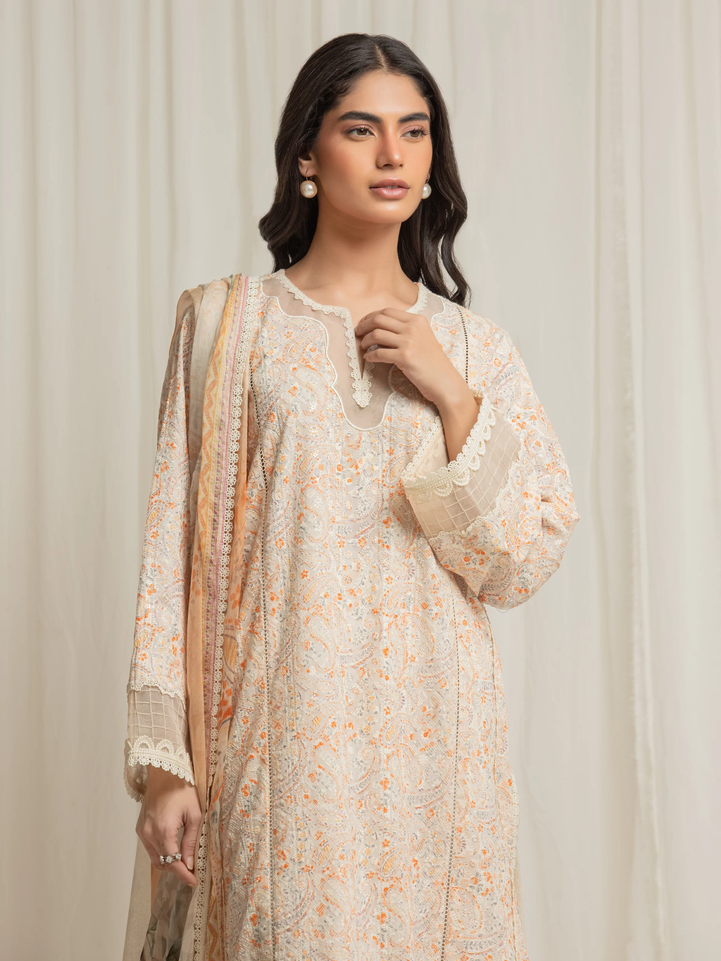 Unstitched Embroidered Cambric Suit - EWU6V2-33500-3P - Image 2