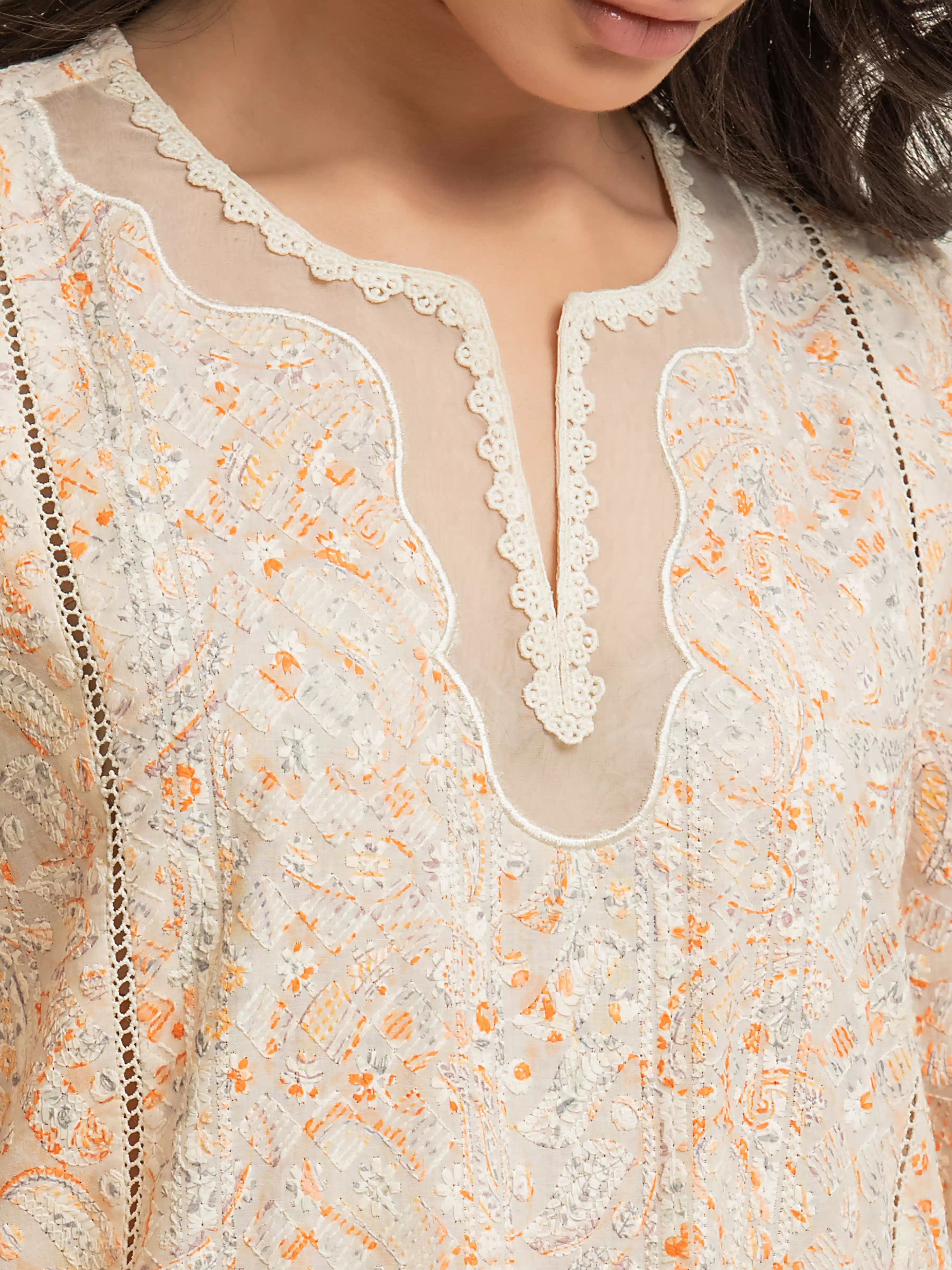 Unstitched Embroidered Cambric Suit - EWU6V2-33500-3P - Image 4