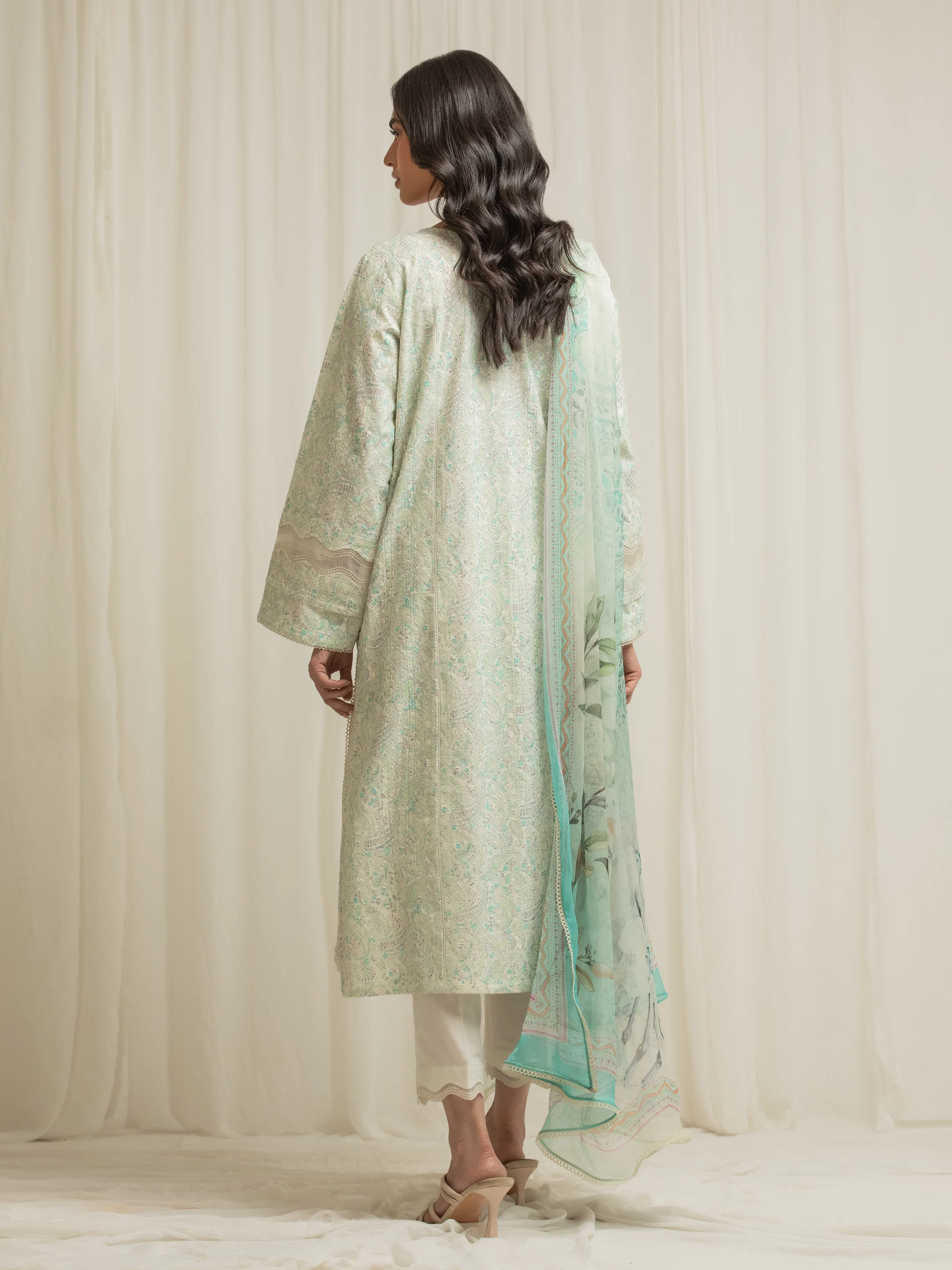 Unstitched Embroidered Cambric Suit - EWU6V2-33506-3P - Image 6