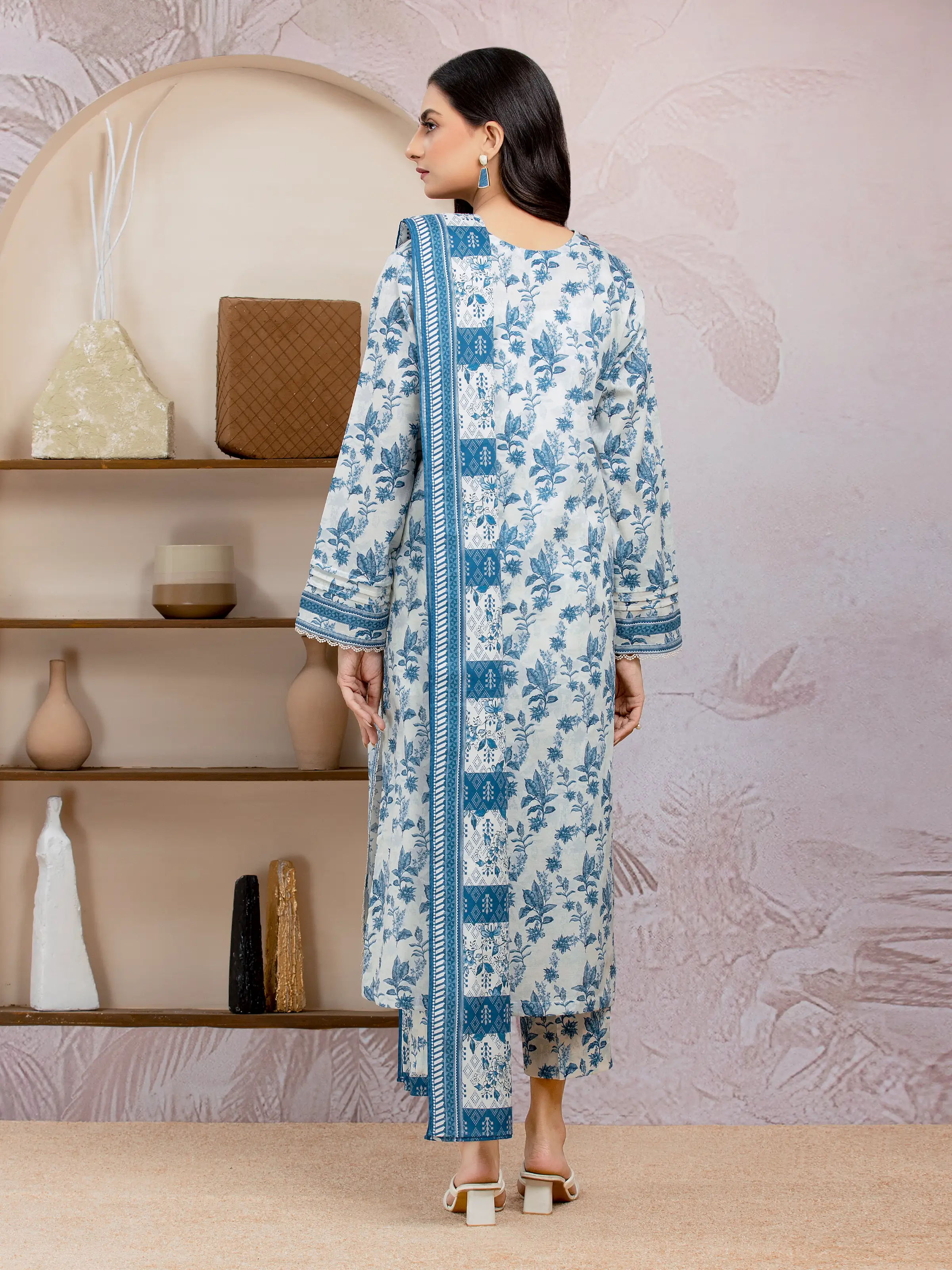 Unstitched Printed Lawn Suit - EWU5A1-35019-3P - Image 2