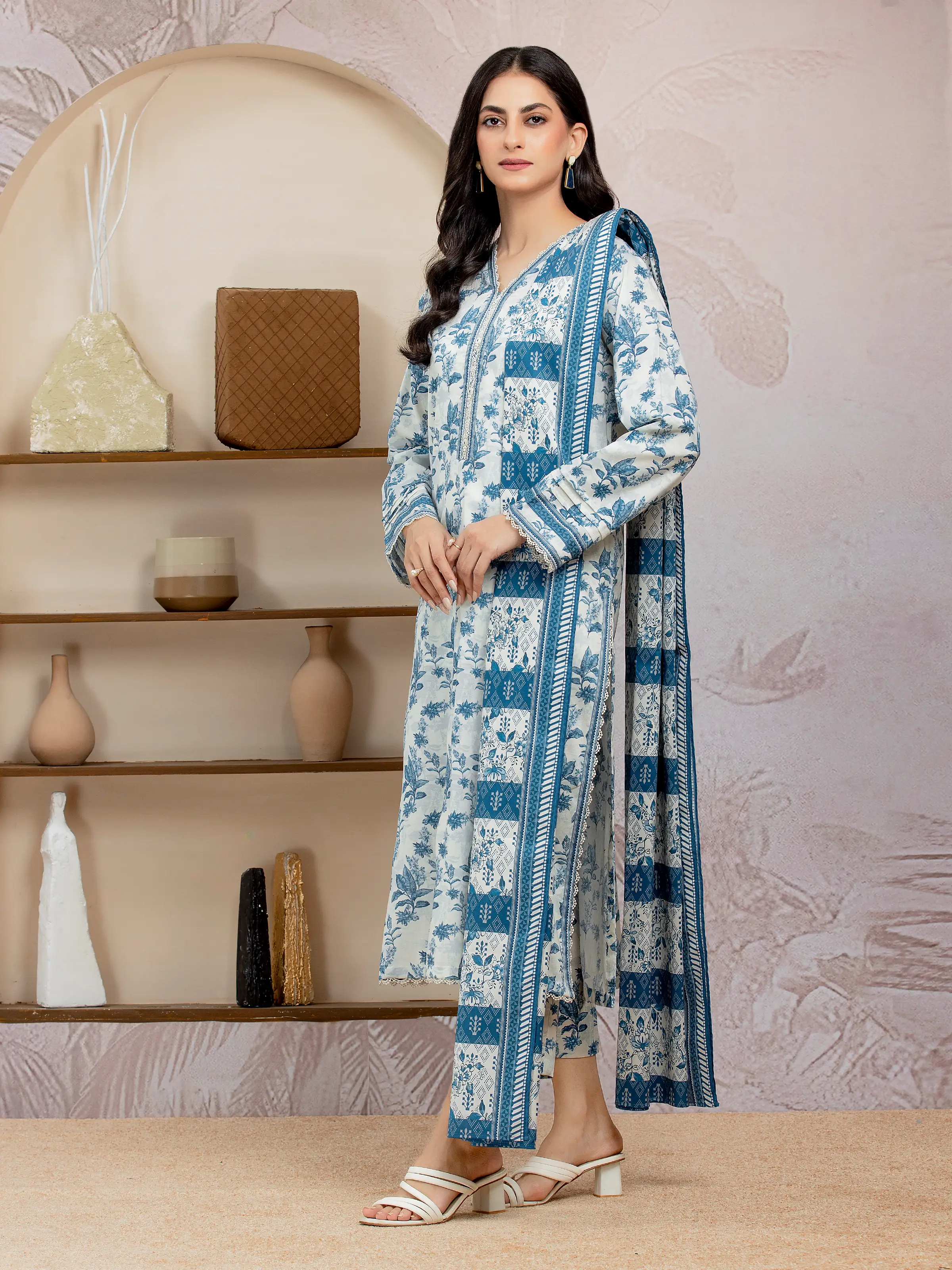 Unstitched Printed Lawn Suit - EWU5A1-35019-3P - Image 3