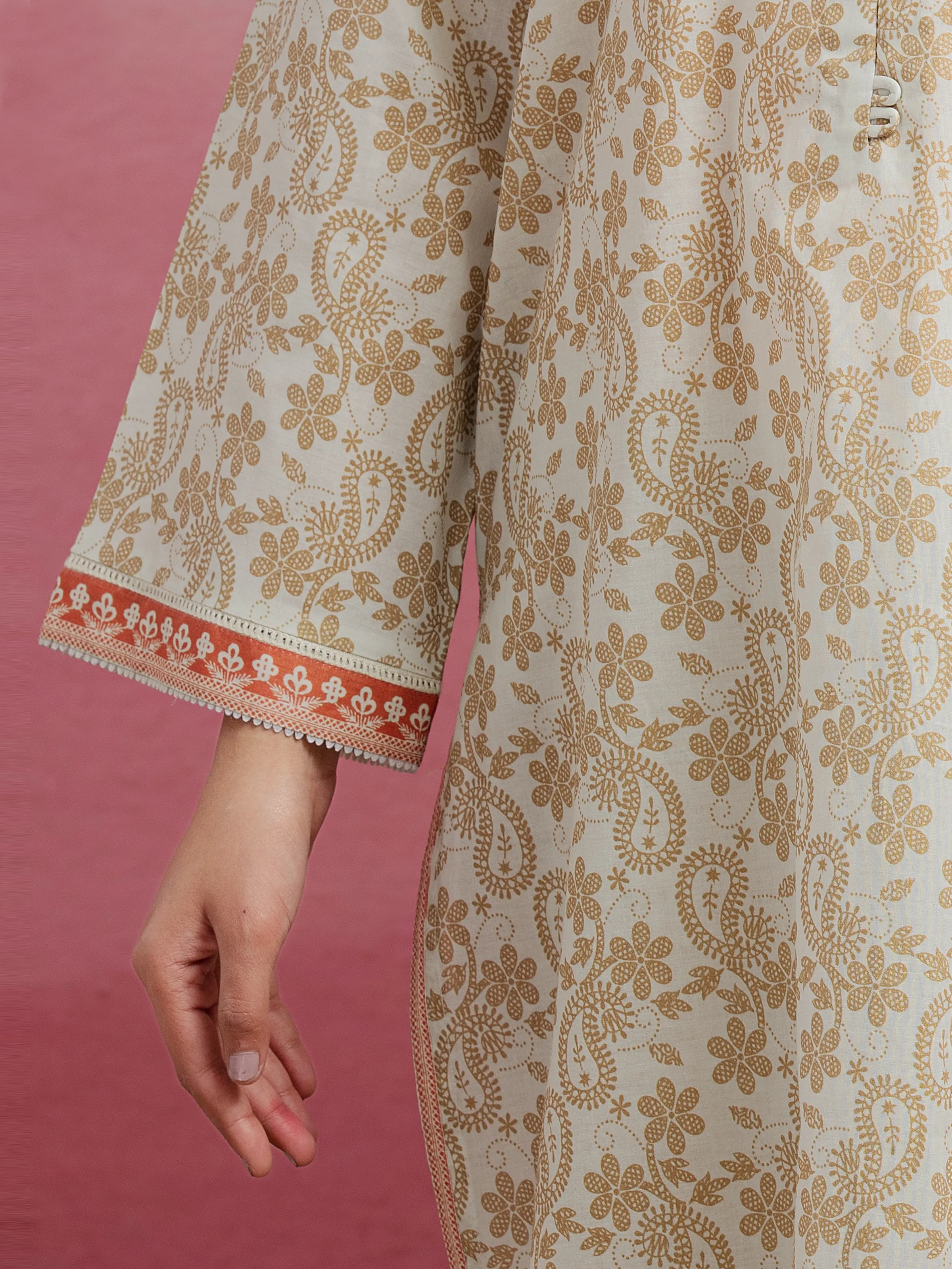 Unstitched Printed Lawn Suit - EWU5A1-35038-3P - Image 4