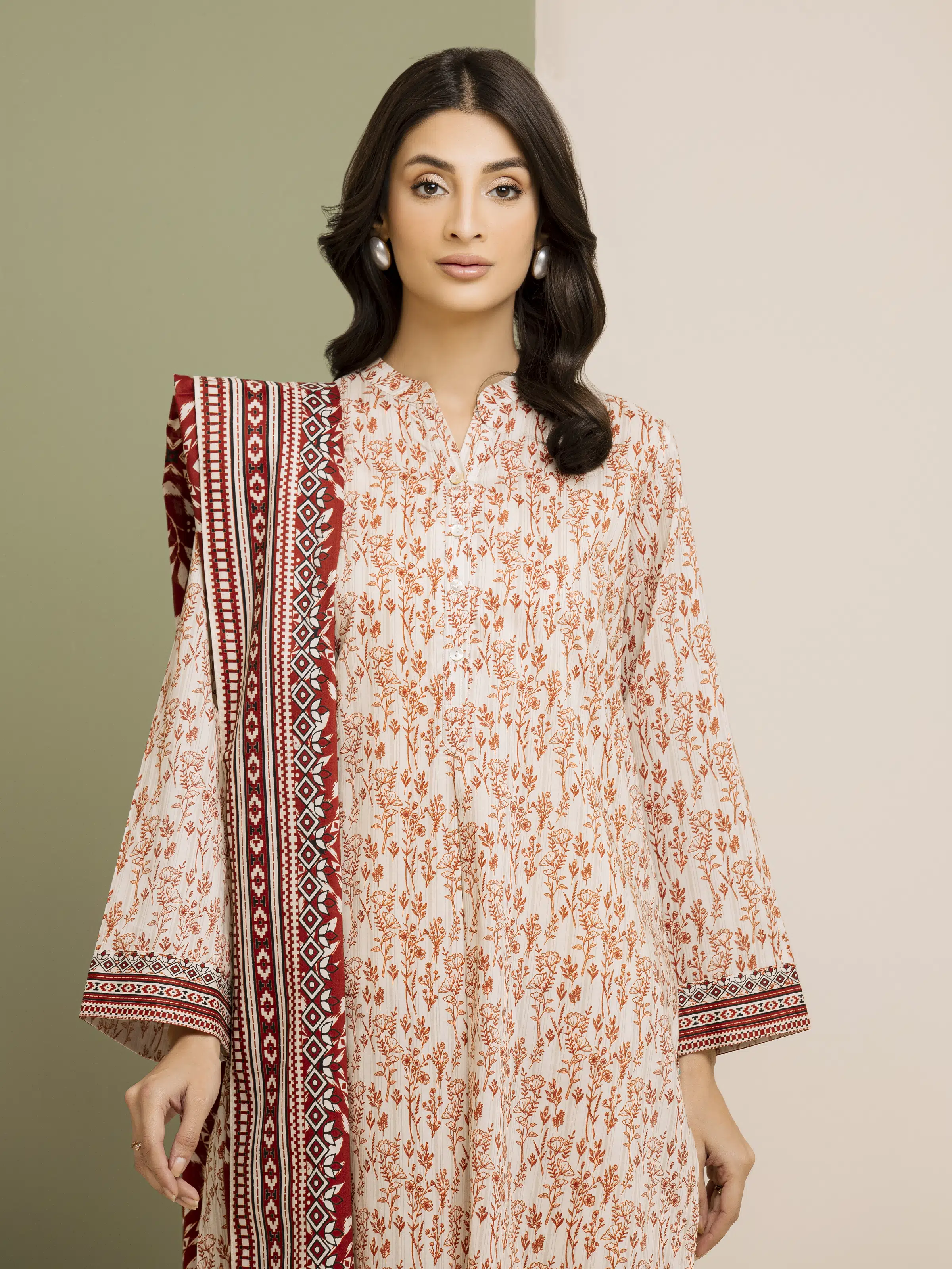 Unstitched Printed Lawn Suit - EWU5A1-35145-3P - Image 2