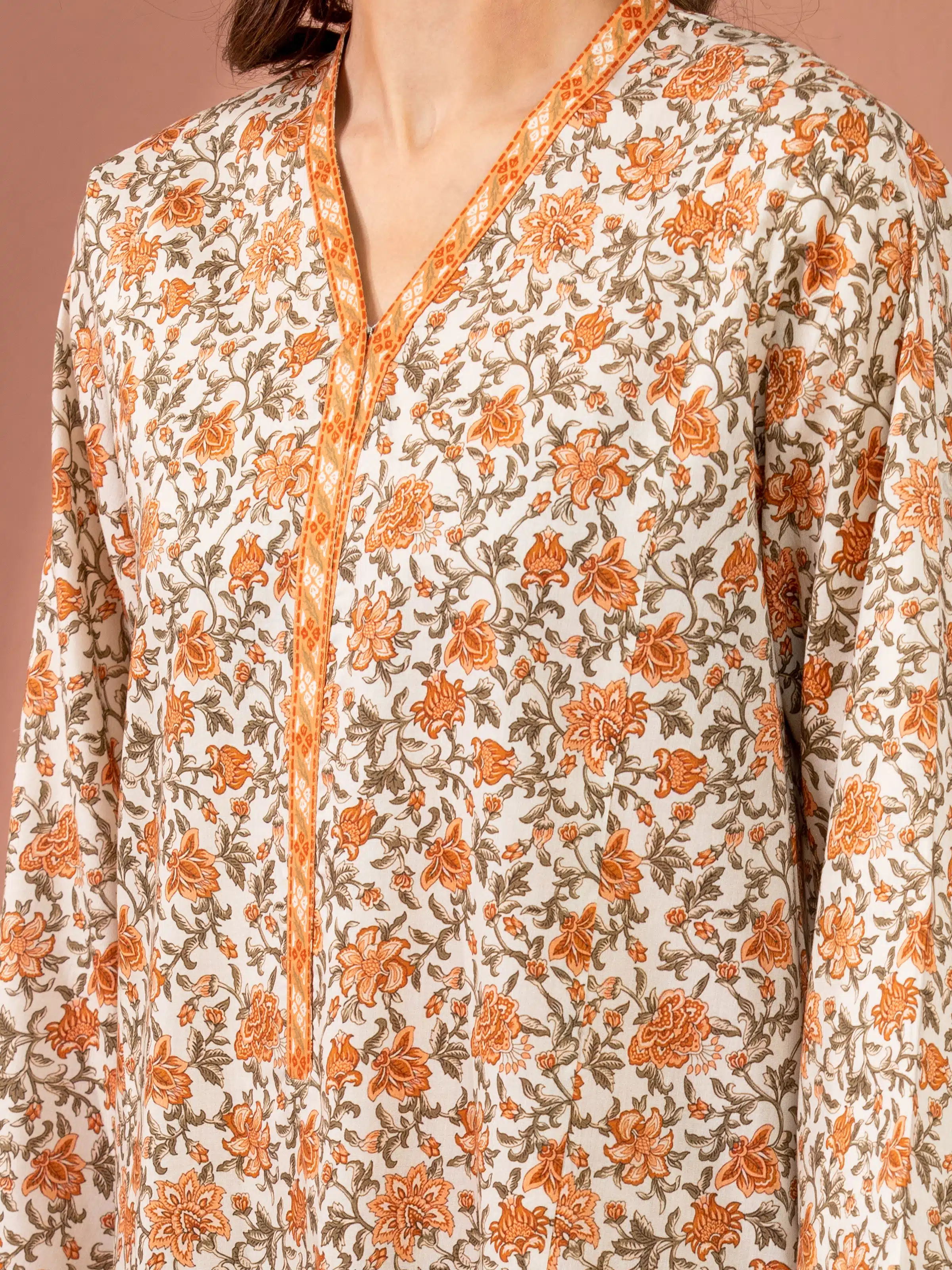 Unstitched Printed Lawn Suit - EWU5A1-35153-3P - Image 3