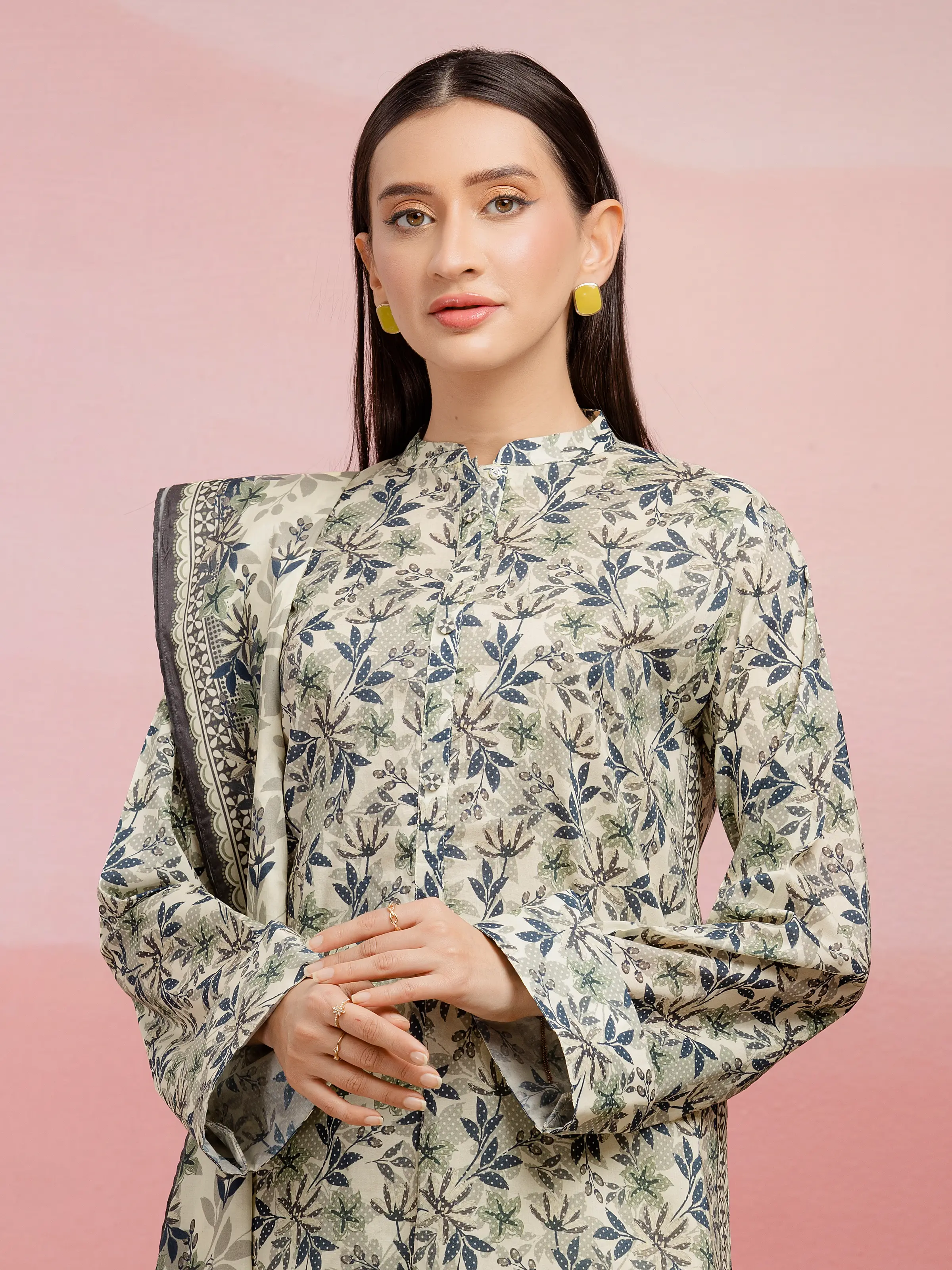 Unstitched Printed Lawn Suit - EWU5A1-35227-3P - Image 4