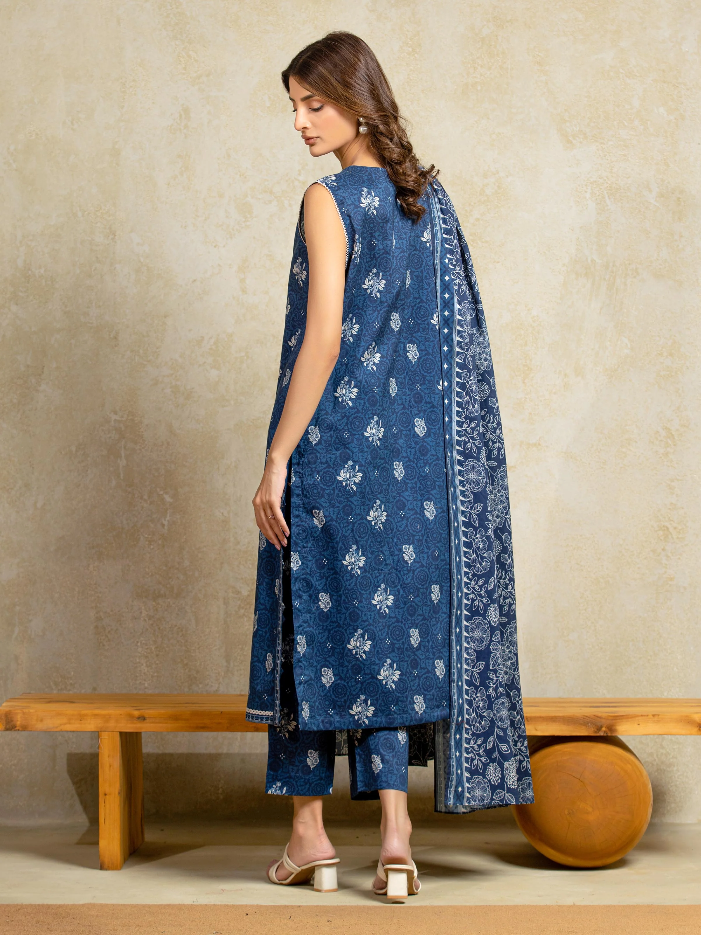 Unstitched Printed Khaddar Suit - EWU5A3-36092-3P - Image 5