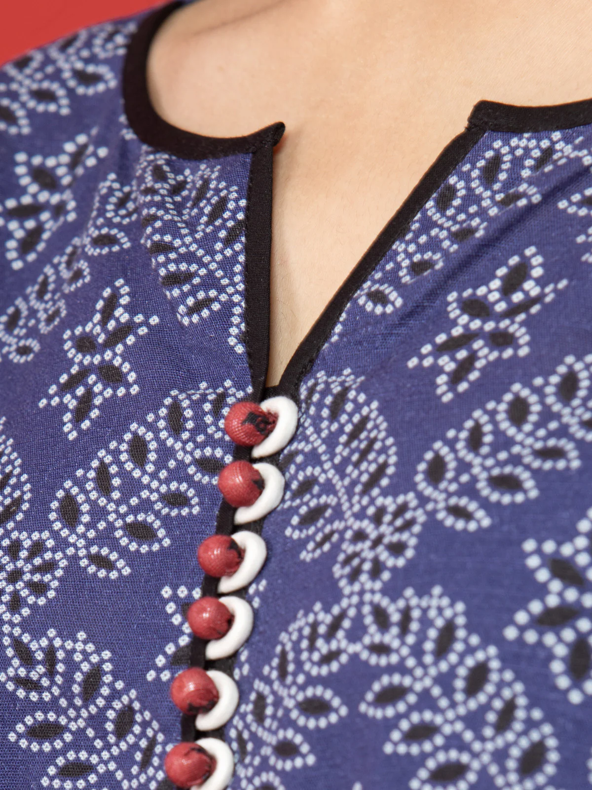 Unstitched Printed Lawn Shirt - EWU23A1-26373S - Image 3