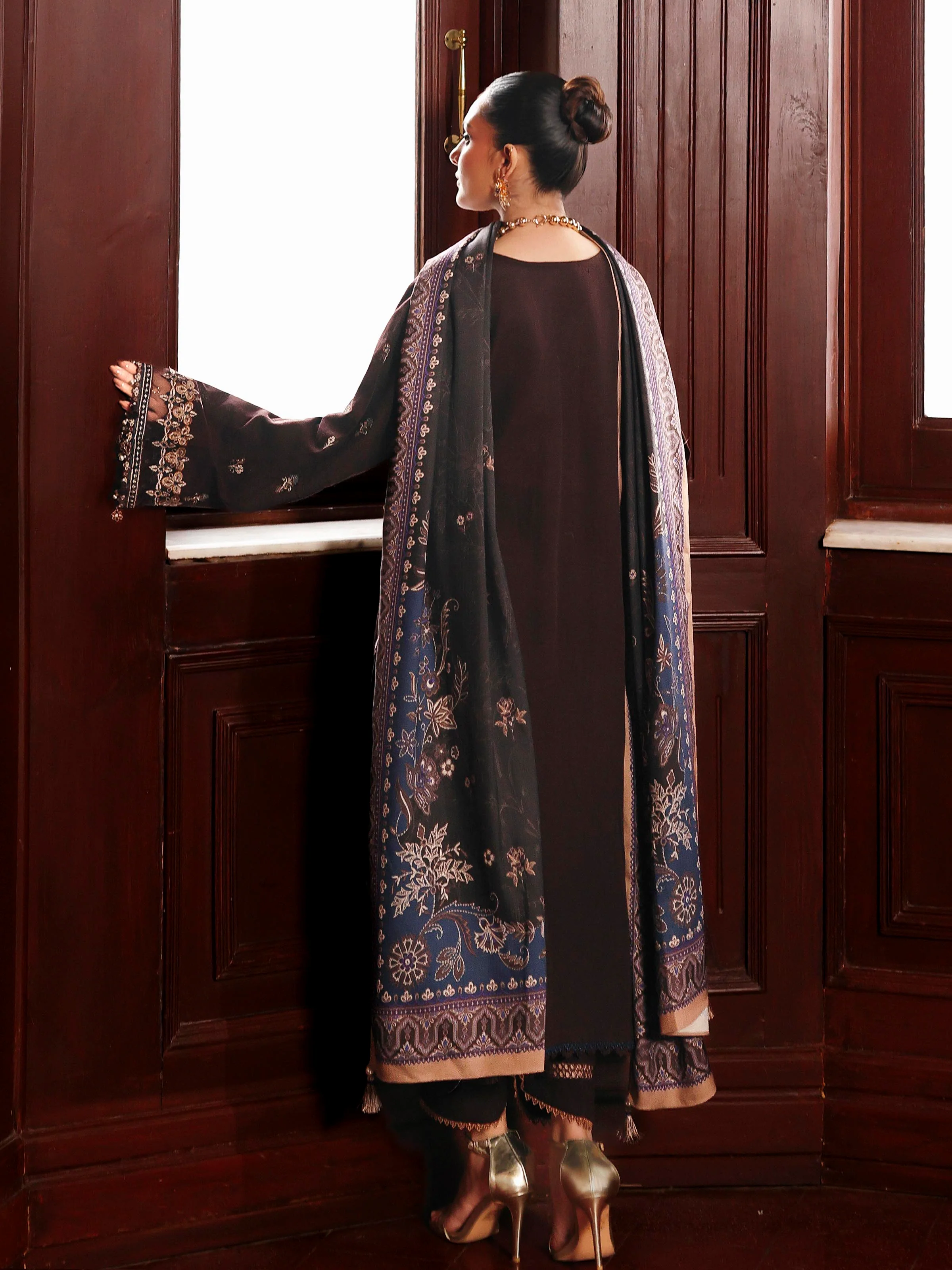 Unstitched Embroidered Khaddar Suit - EWU5V11-32003-3P - Image 6