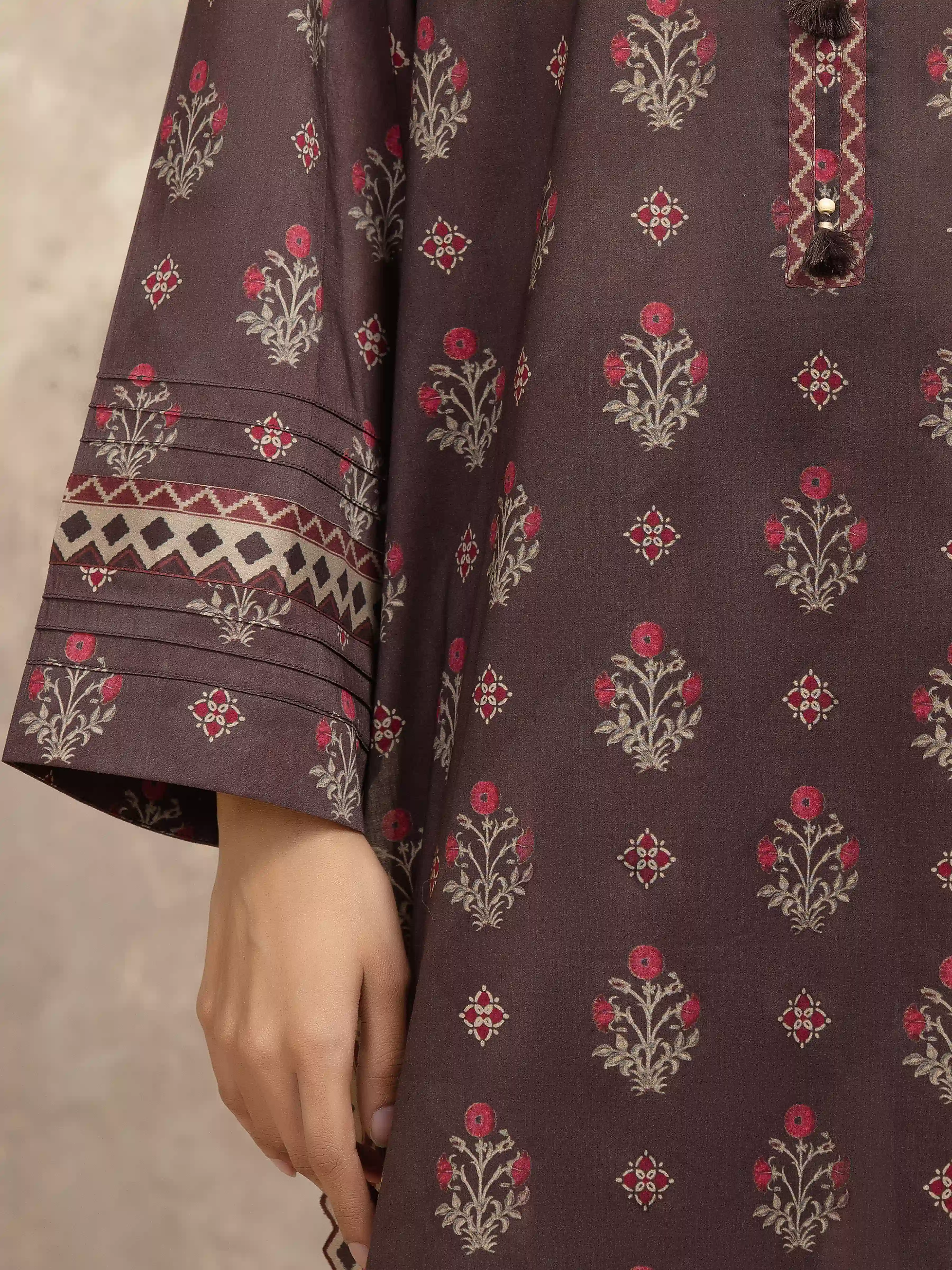 Unstitched Printed Khaddar Suit - EWU5A3-36036-3P - Image 4
