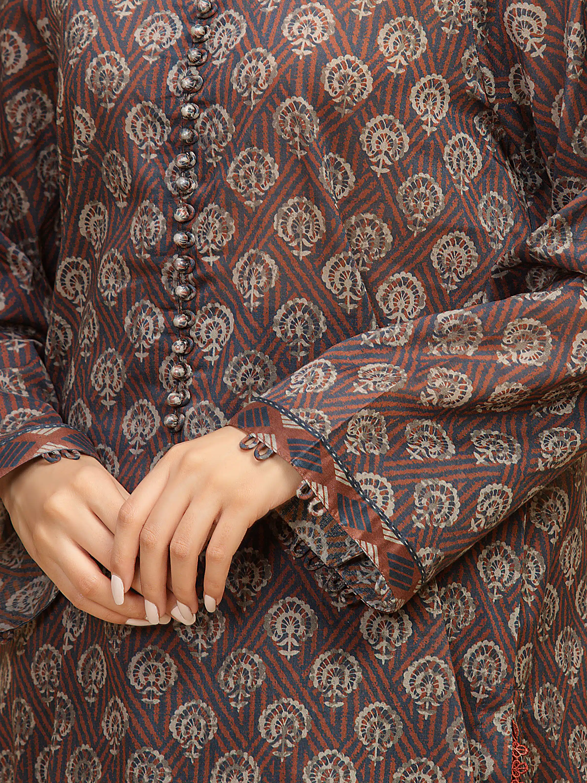 Unstitched Printed Khaddar Suit - EWU5A3-36127-3P - Image 4