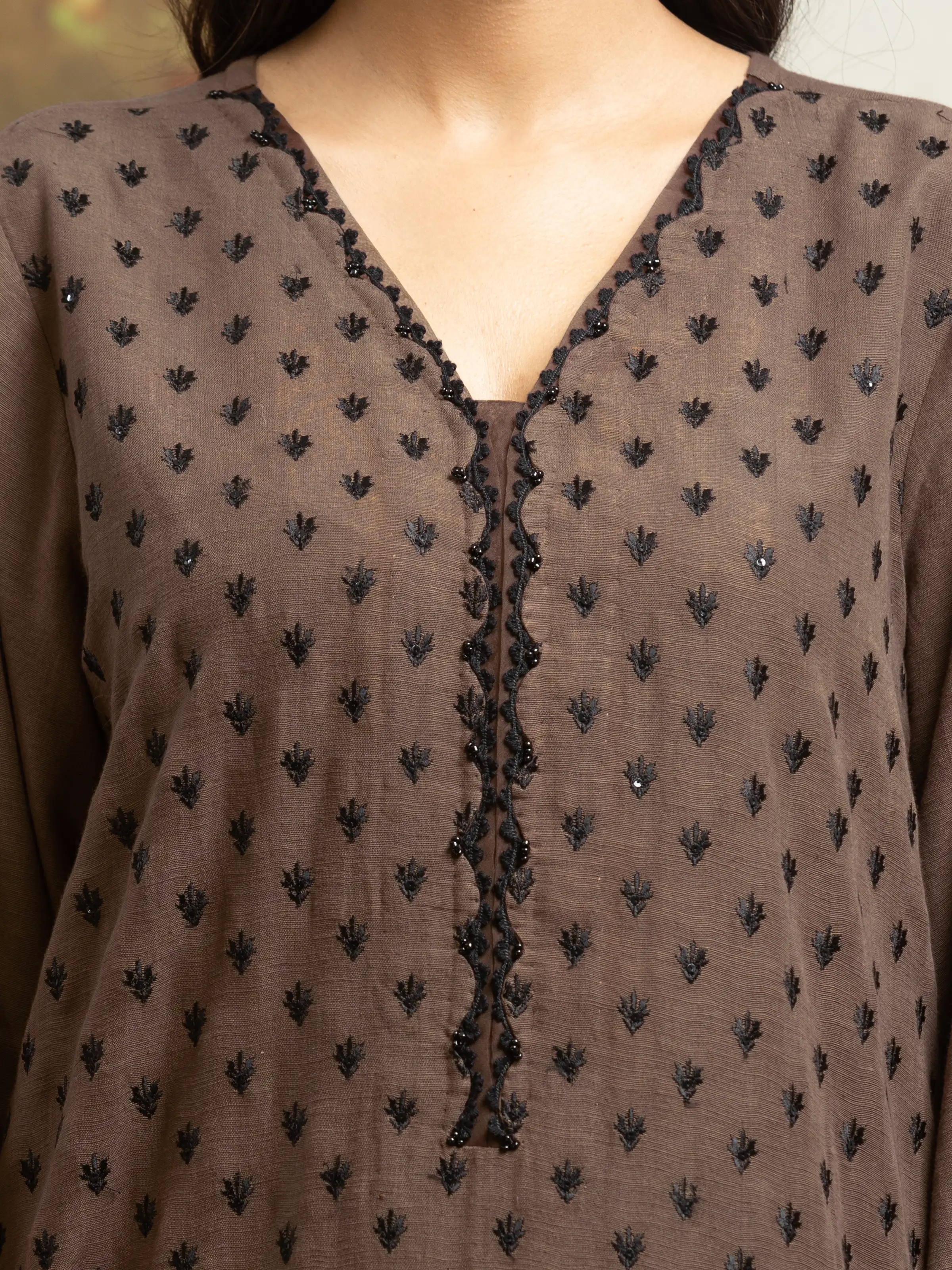 Unstitched Embroidered Khaddar Suit - EWU24V11-30306-3P - Image 3