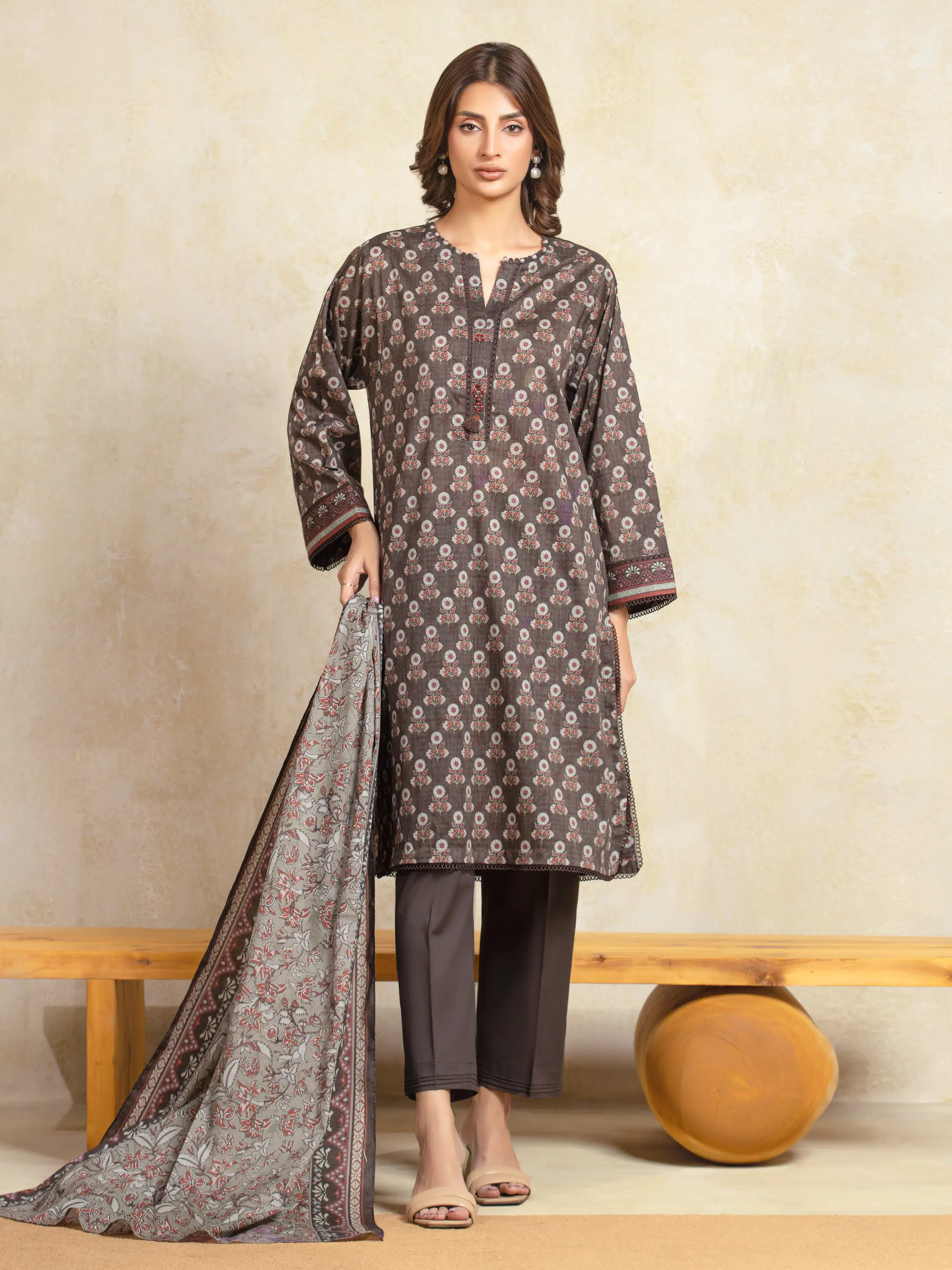 Unstitched Printed Khaddar Suit - EWU5A3-35954-3P