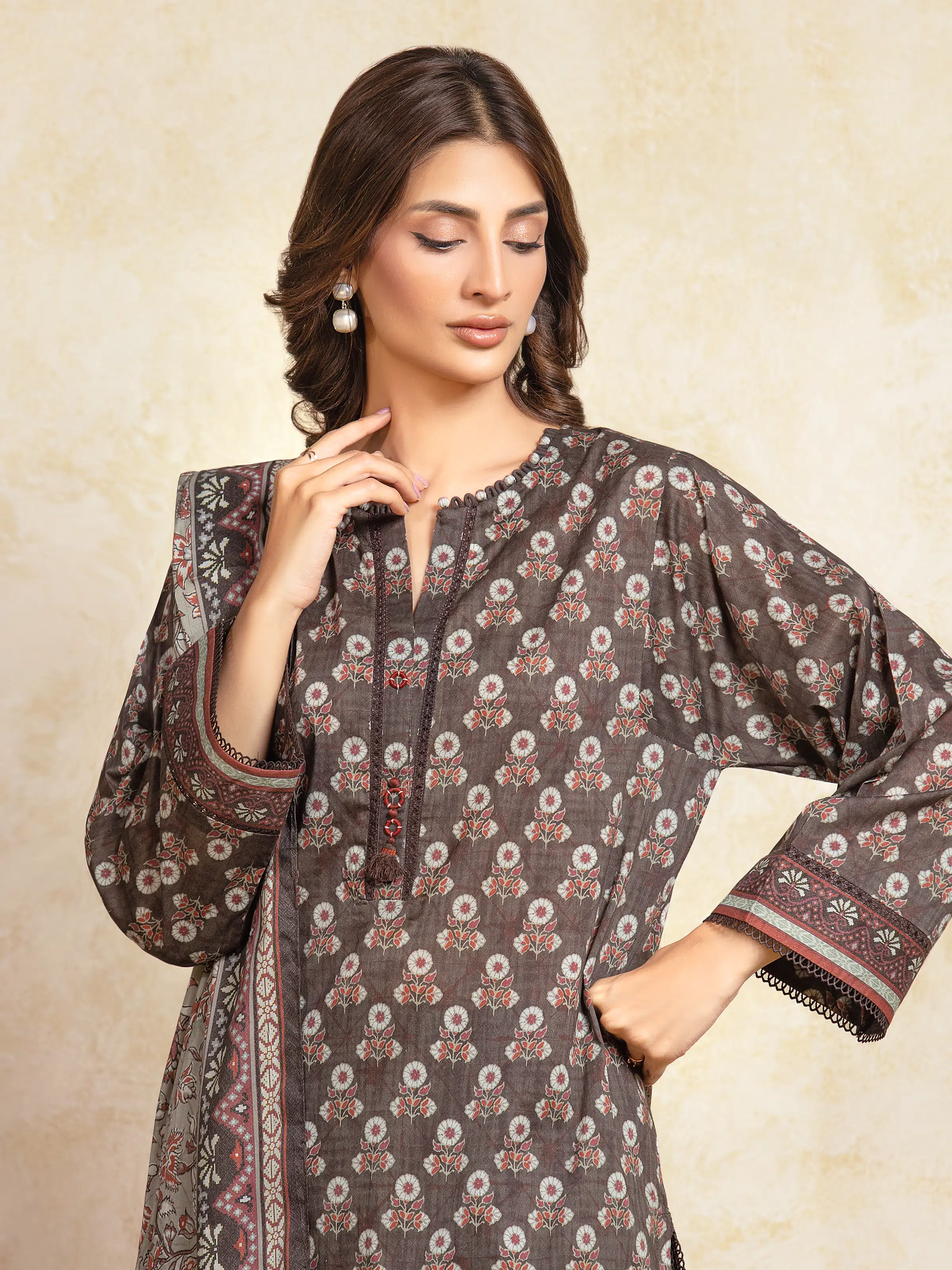 Unstitched Printed Khaddar Suit - EWU5A3-35954-3P - Image 2