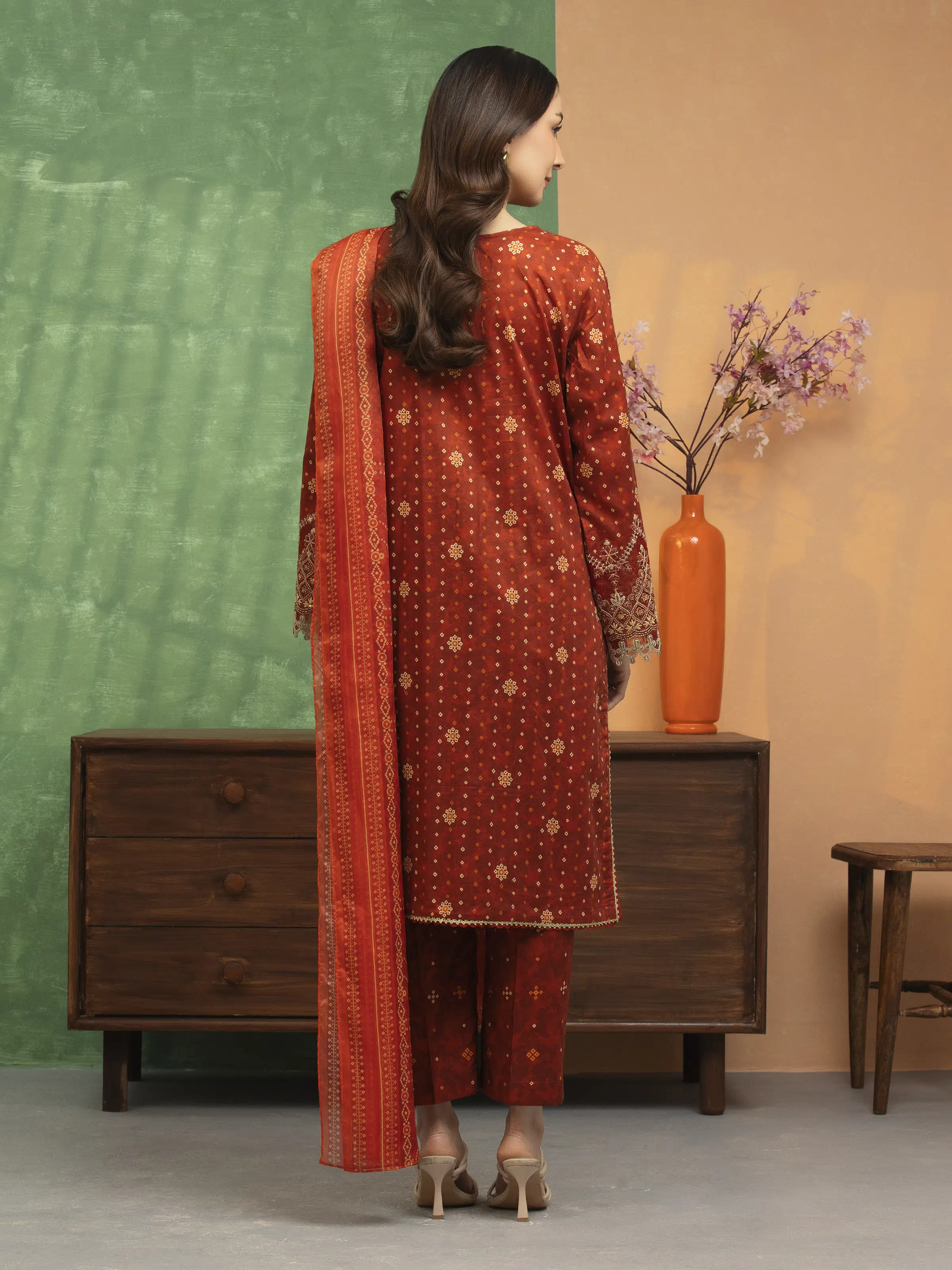 Unstitched Embroidered Lawn Suit - EWU5V1-31424-3P - Image 2