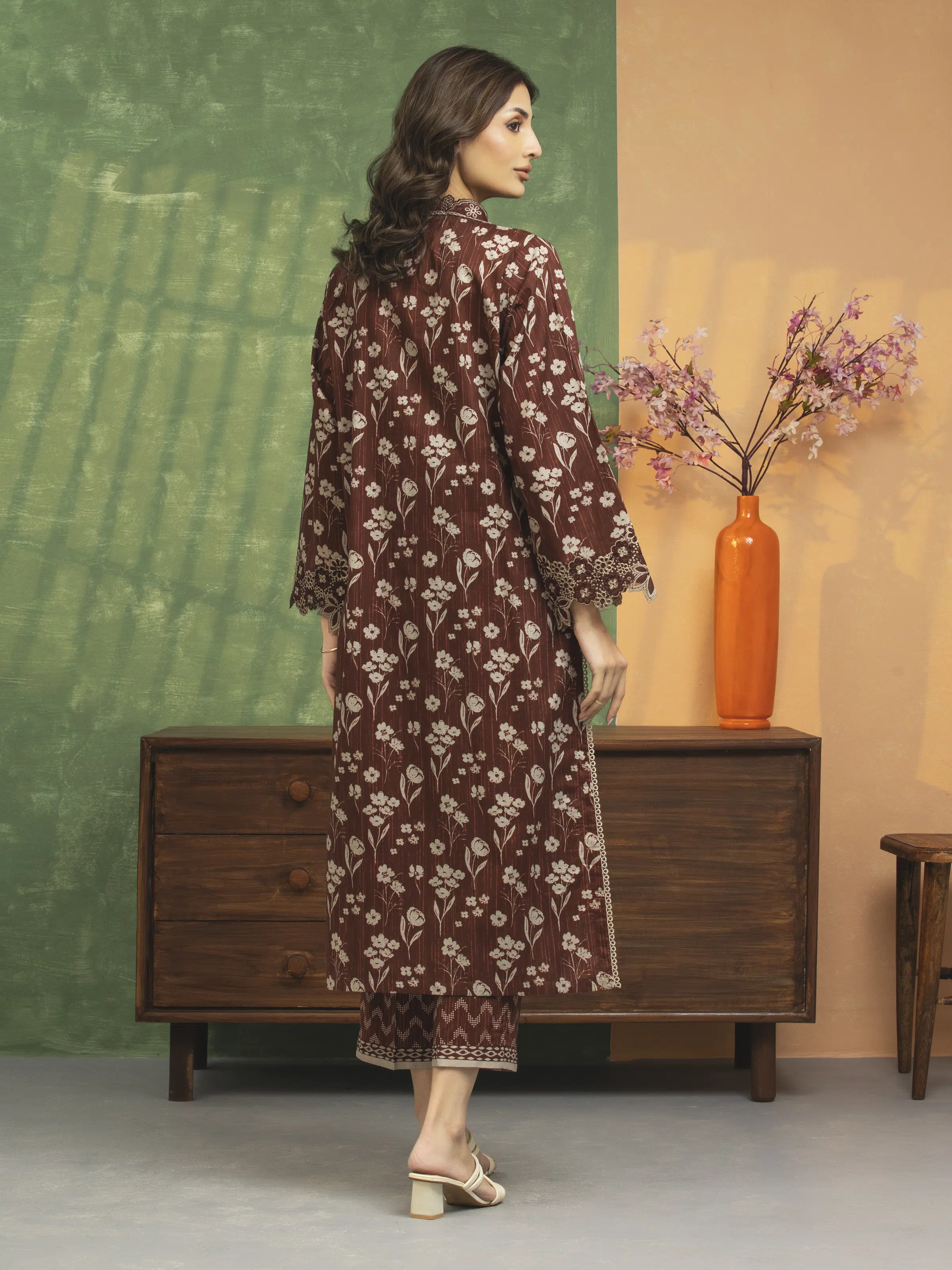 Unstitched Embroidered Lawn Shirt Trouser - EWU5V1-31461ST - Image 4