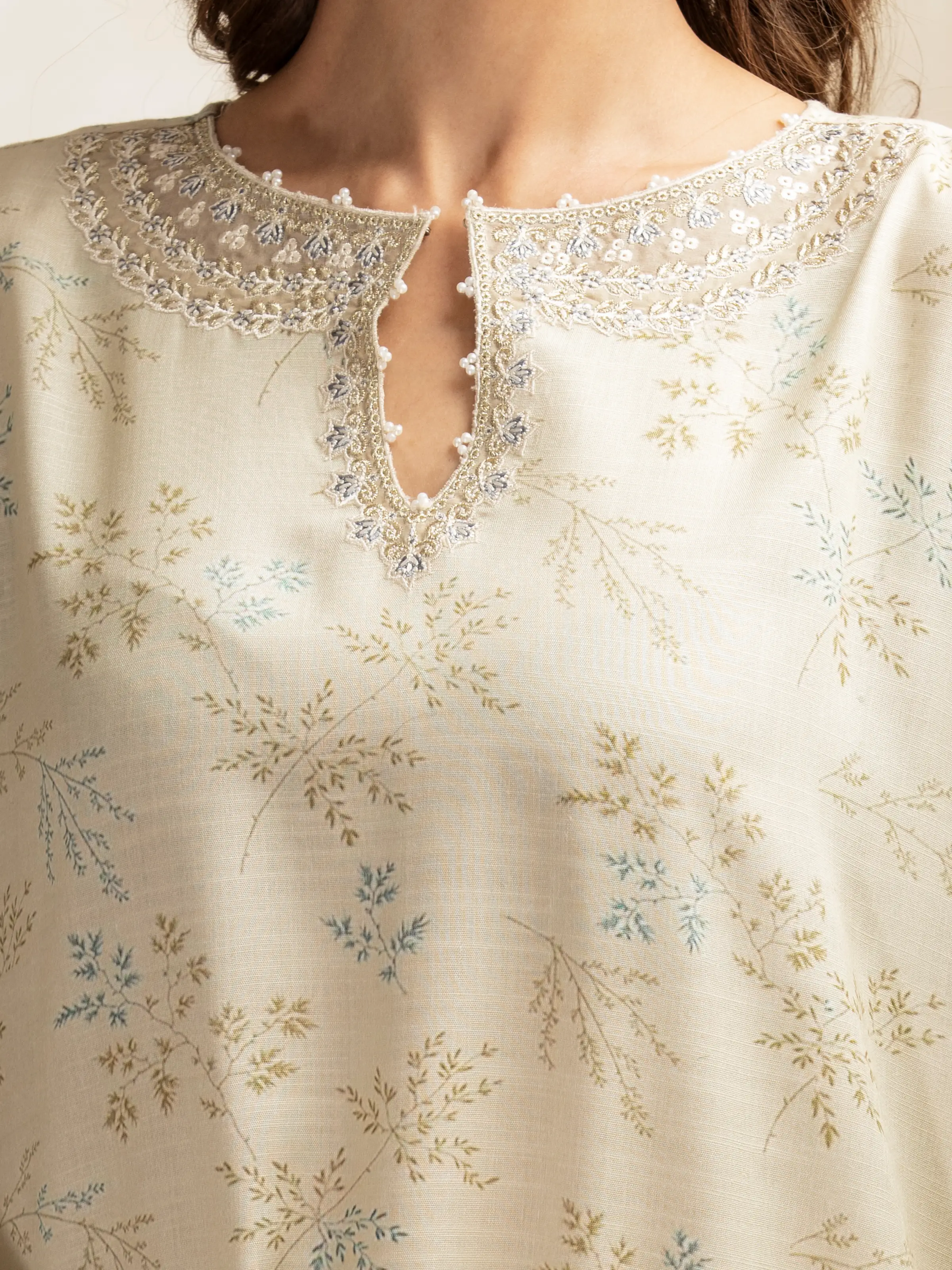 Unstitched Embroidered Raw Silk Suit - EWU5V16-30222-3P - Image 3