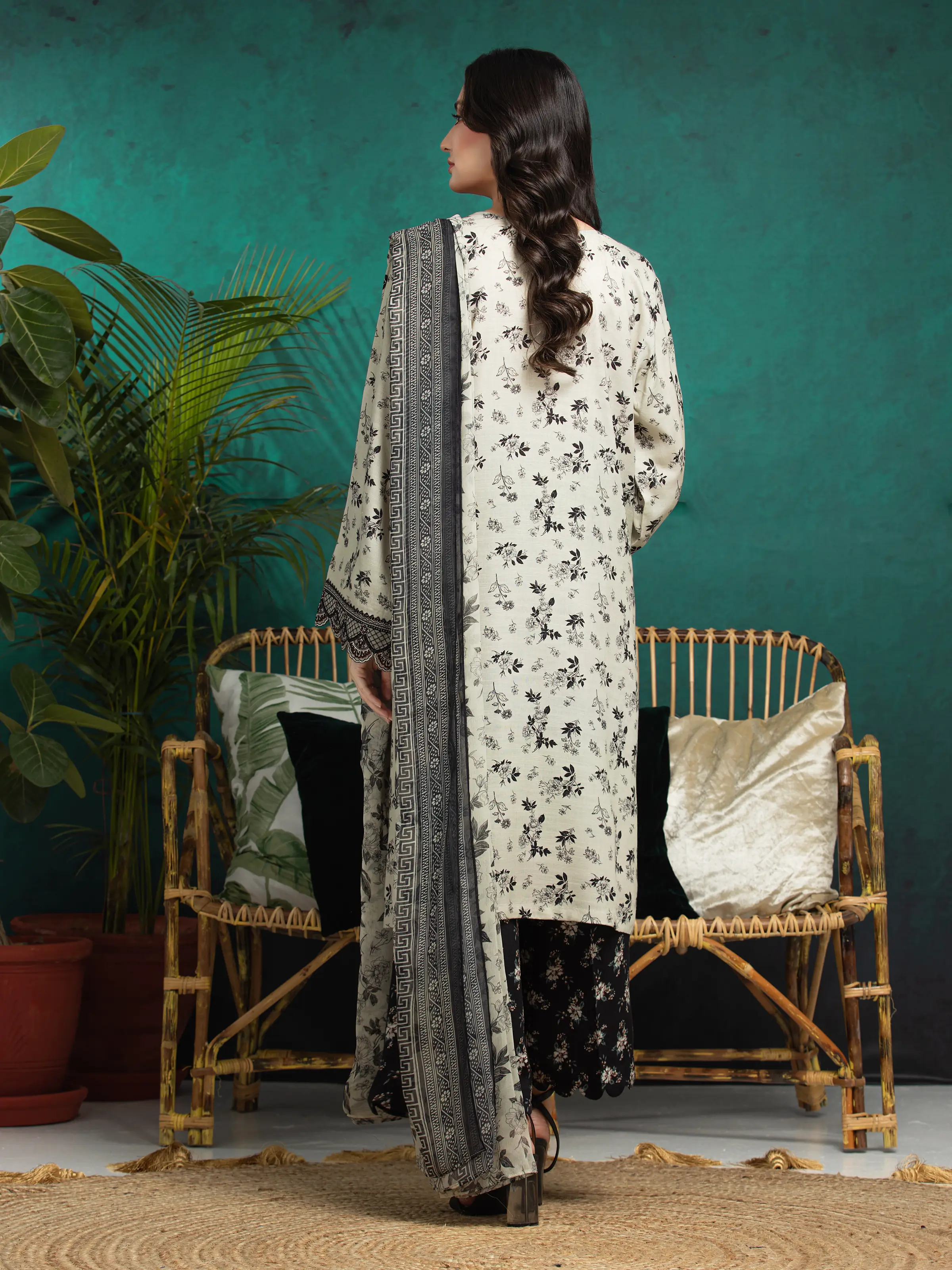 Unstitched Embroidered Raw Silk Suit - EWU5V16-30379-3P - Image 3