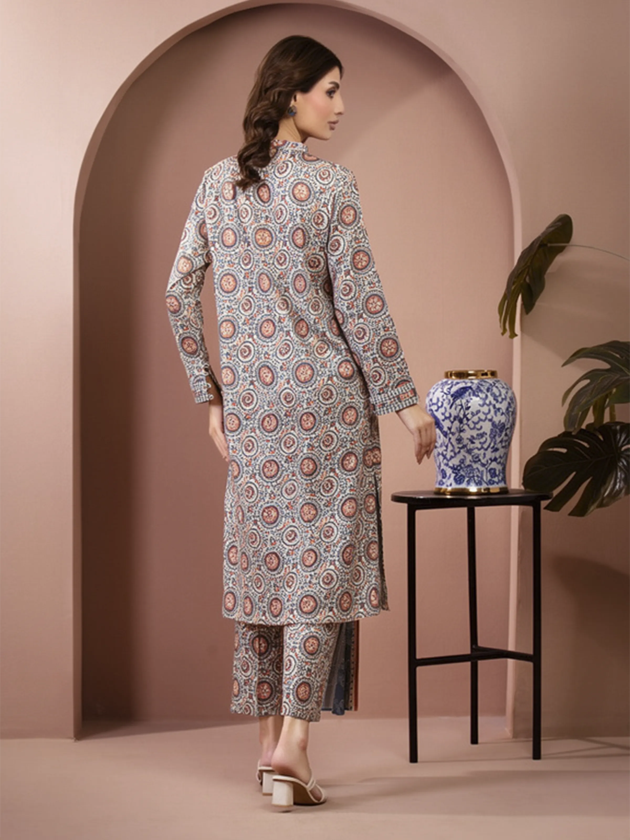 Unstitched Printed Lawn Shirt - EWU5A1-35256S - Image 4