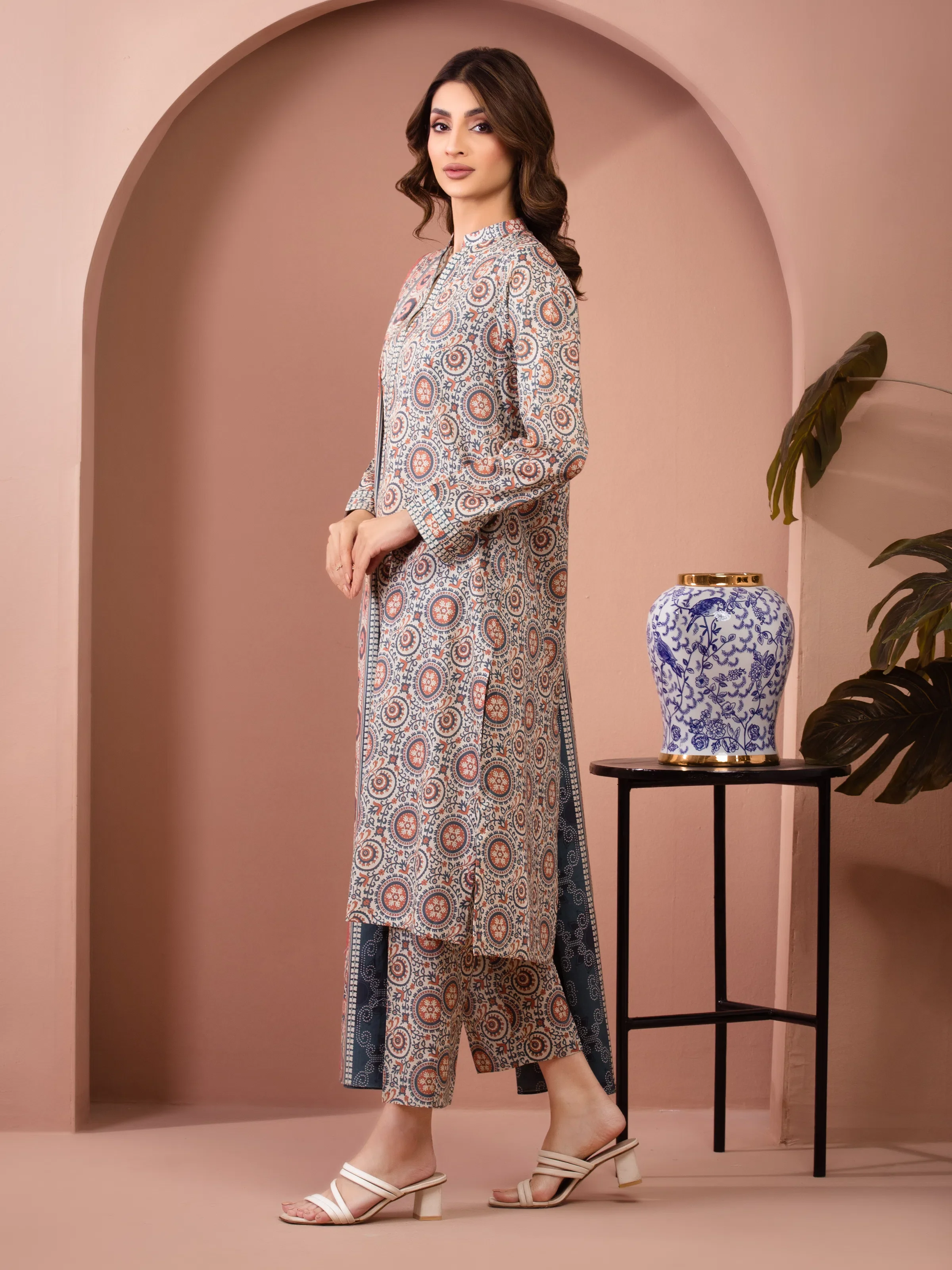 Unstitched Printed Lawn Suit - EWU5A1-35256-3P - Image 5