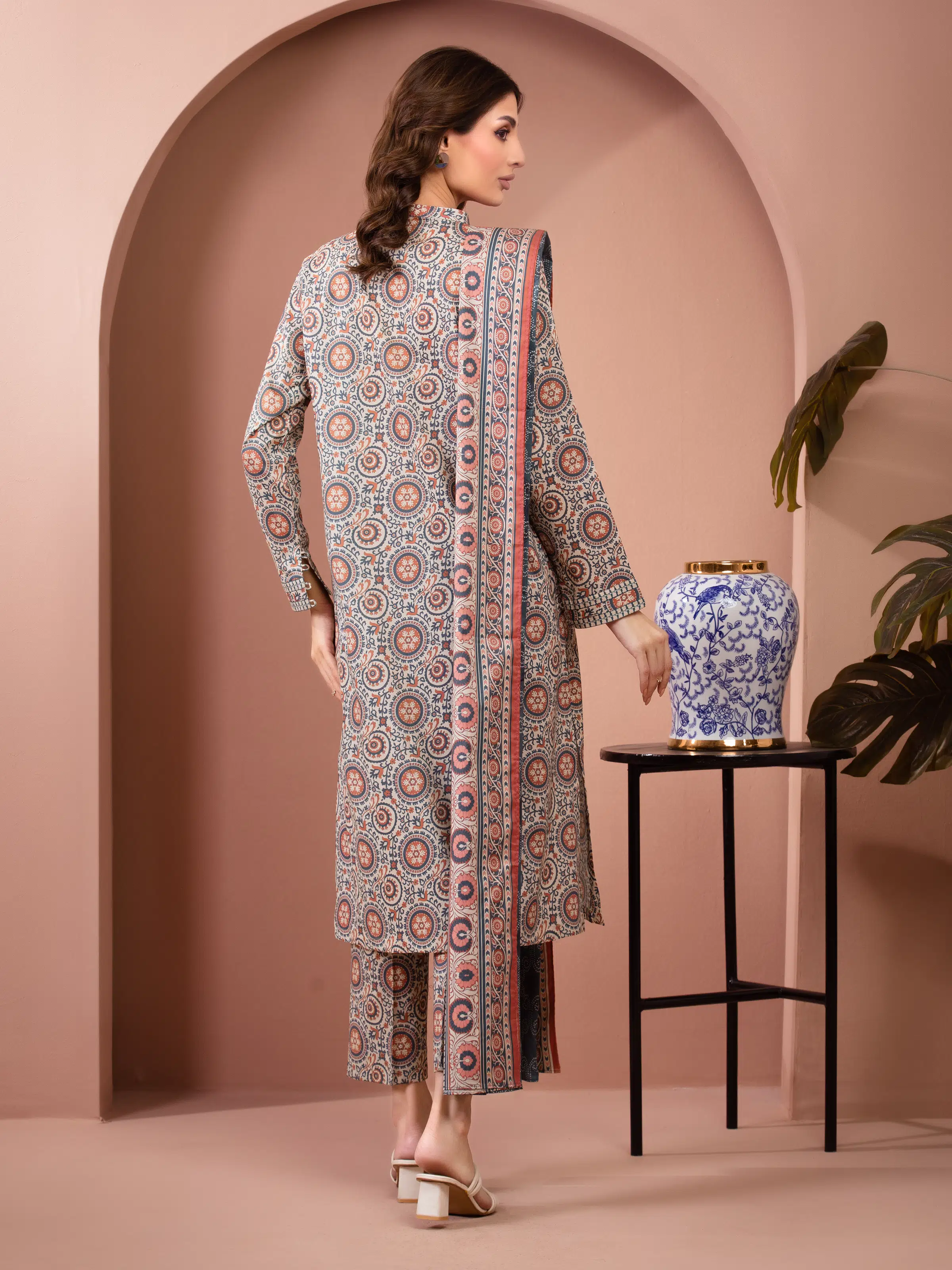 Unstitched Printed Lawn Suit - EWU5A1-35256-3P - Image 6
