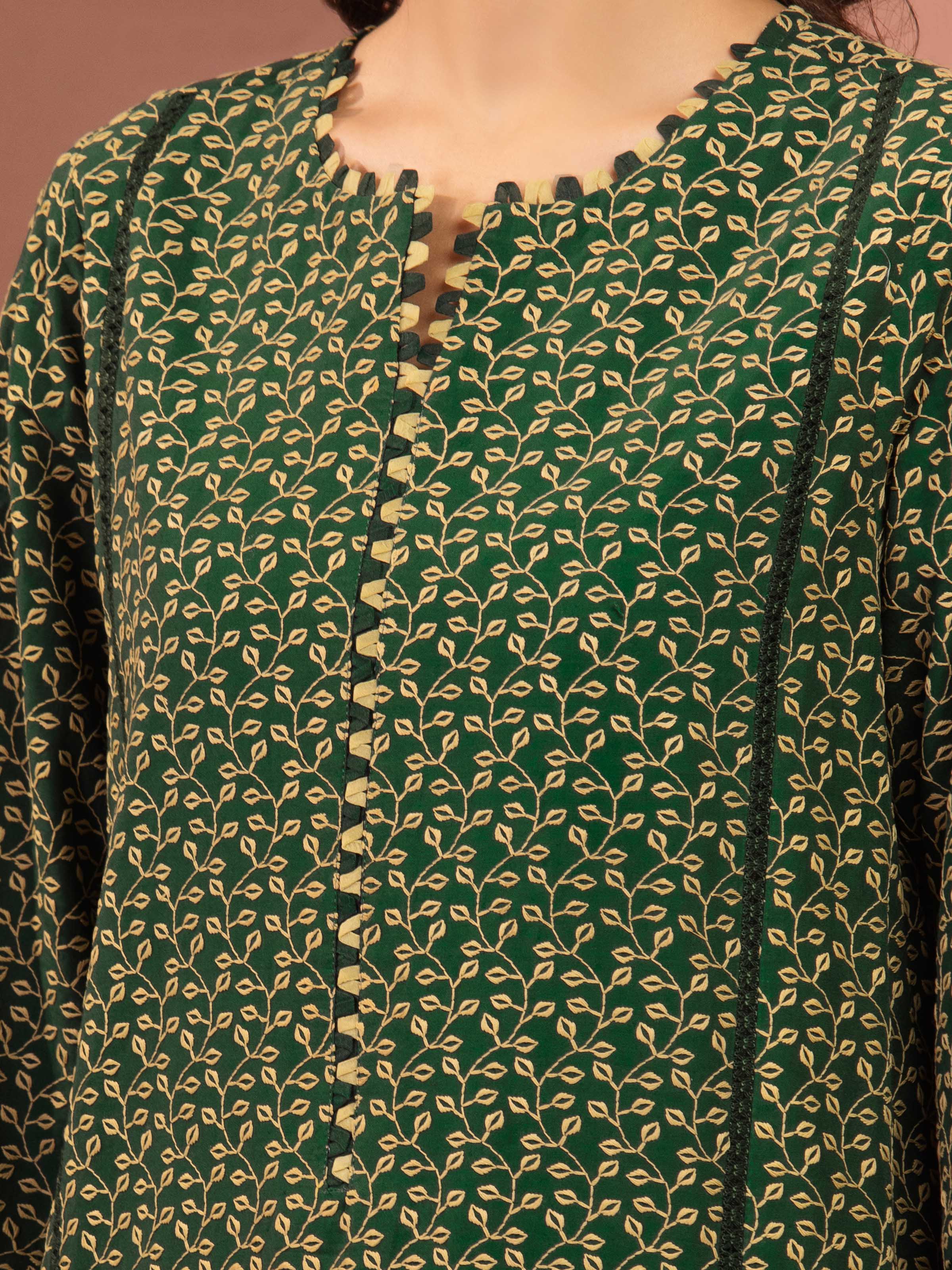 Unstitched Embroidered Cambric Suit - EWU5V2-31835-3P - Image 3