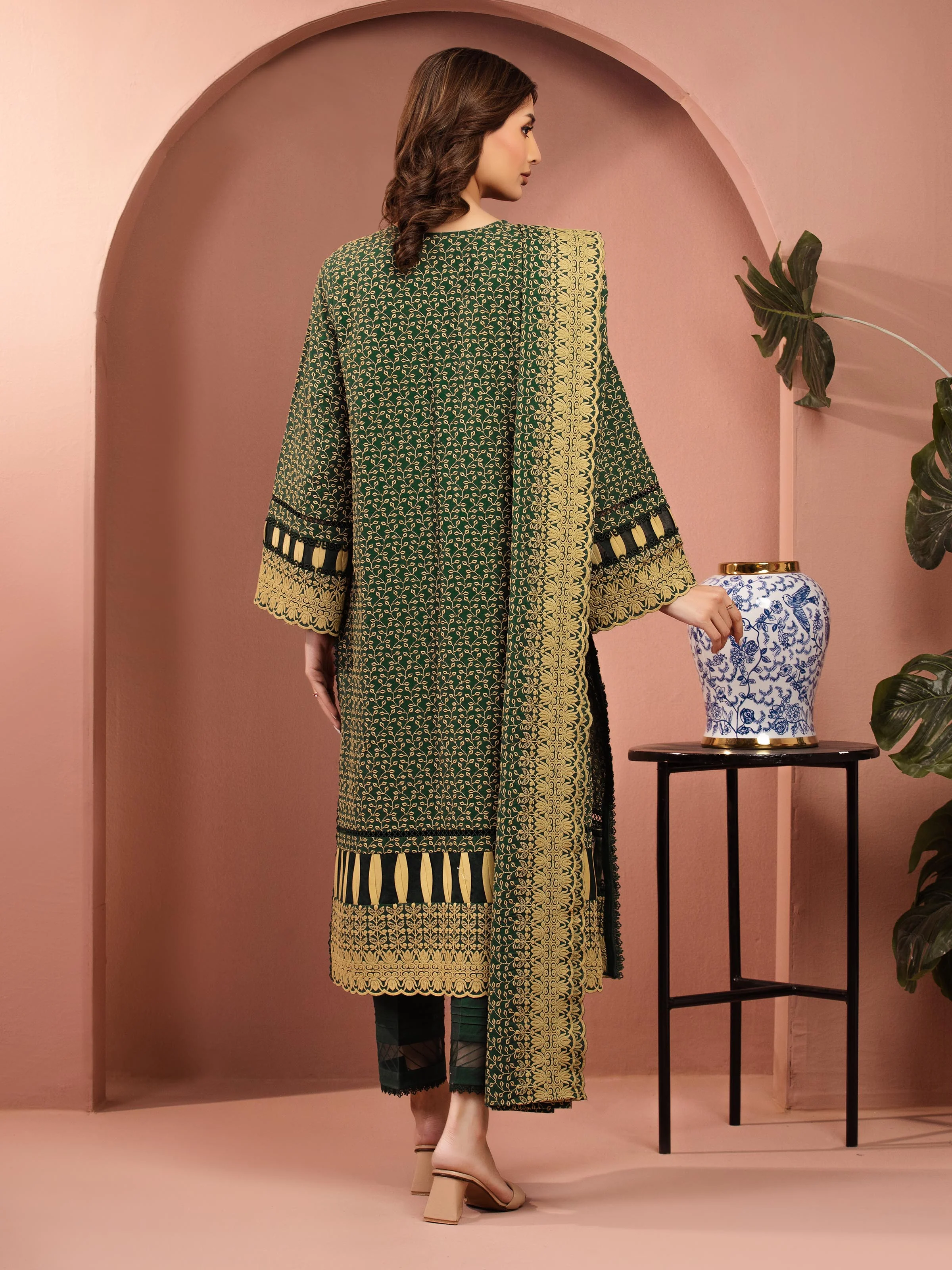 Unstitched Embroidered Cambric Suit - EWU5V2-31835-3P - Image 5