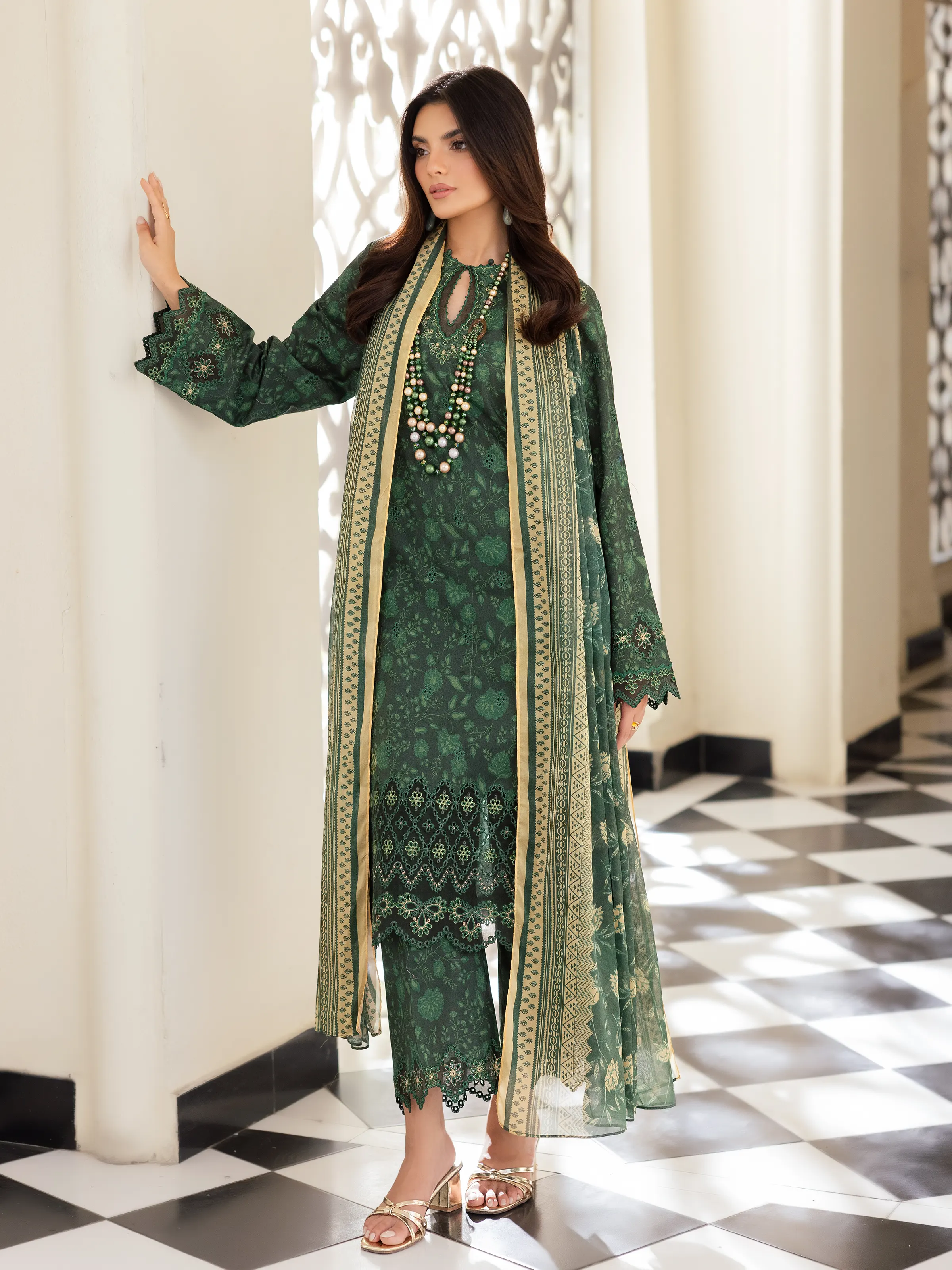 Unstitched Embroidered Lawn Suit - EWU5V1-31414-3P - Image 3