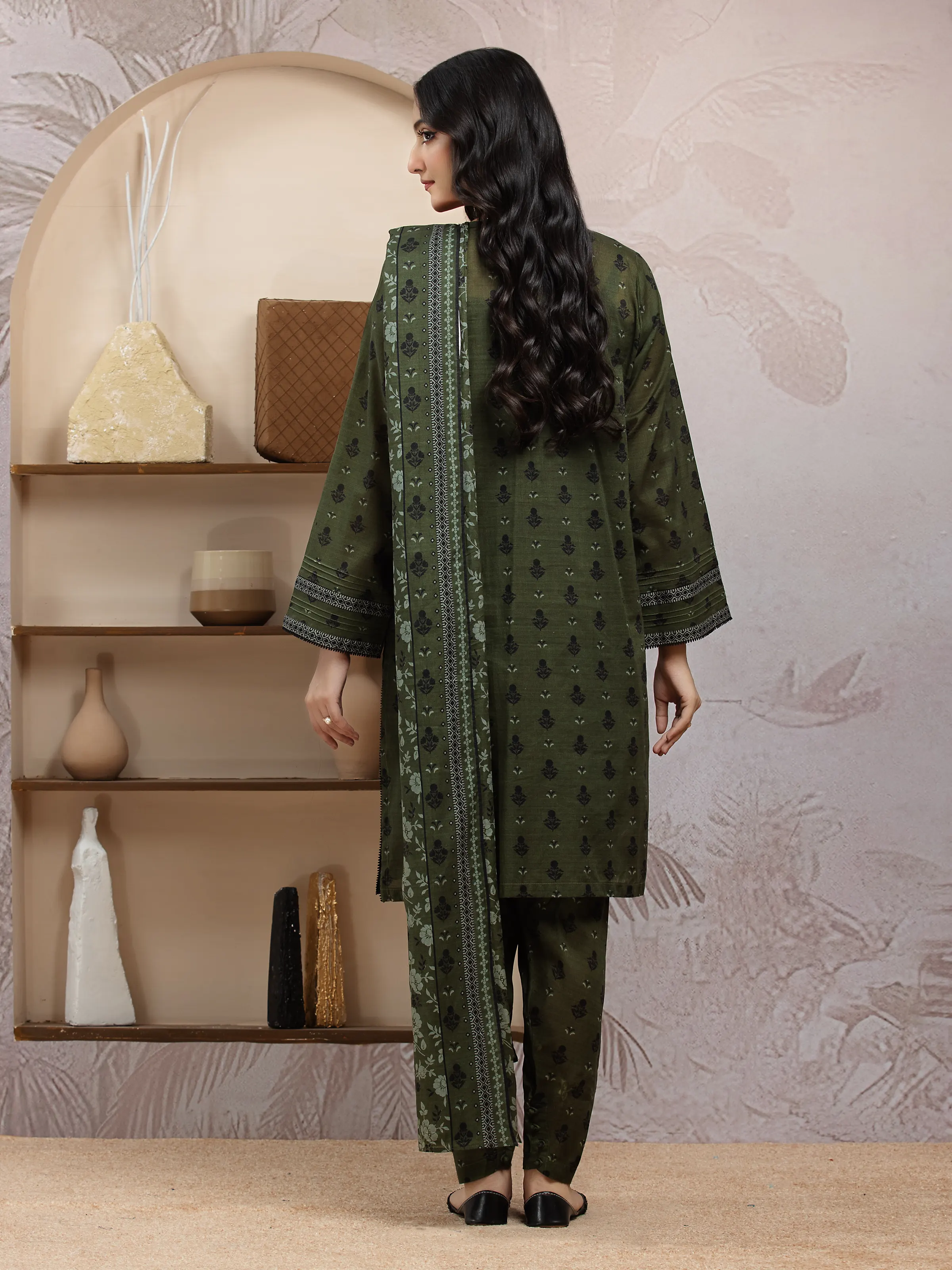 Unstitched Printed Khaddar Suit - EWU24A3-29833-3P - Image 2