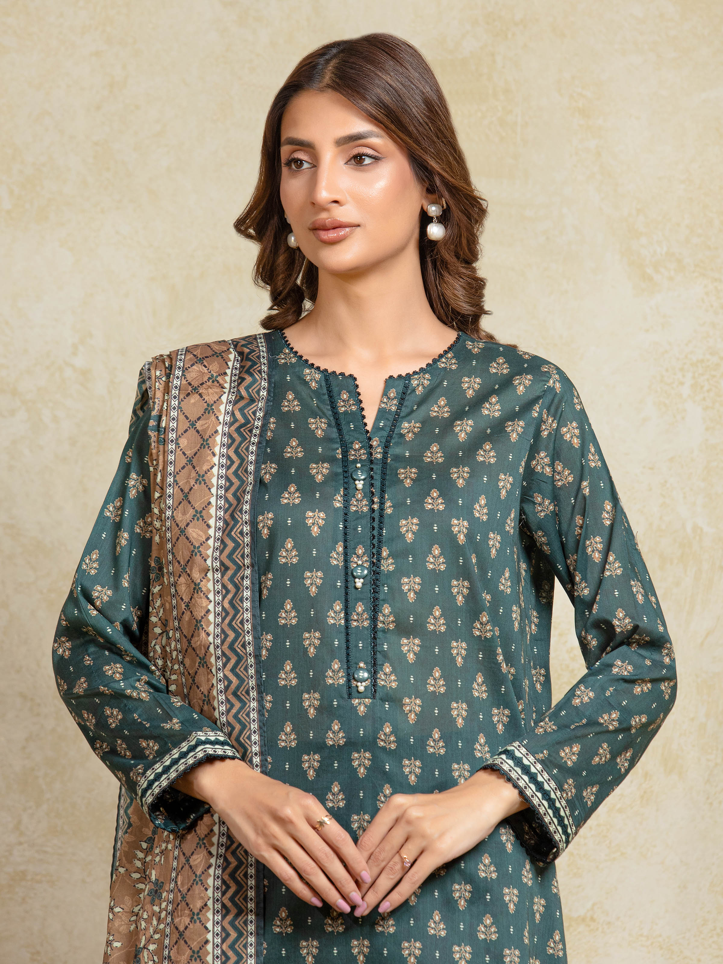 Unstitched Printed Khaddar Suit - EWU5A3-35933-3P - Image 2