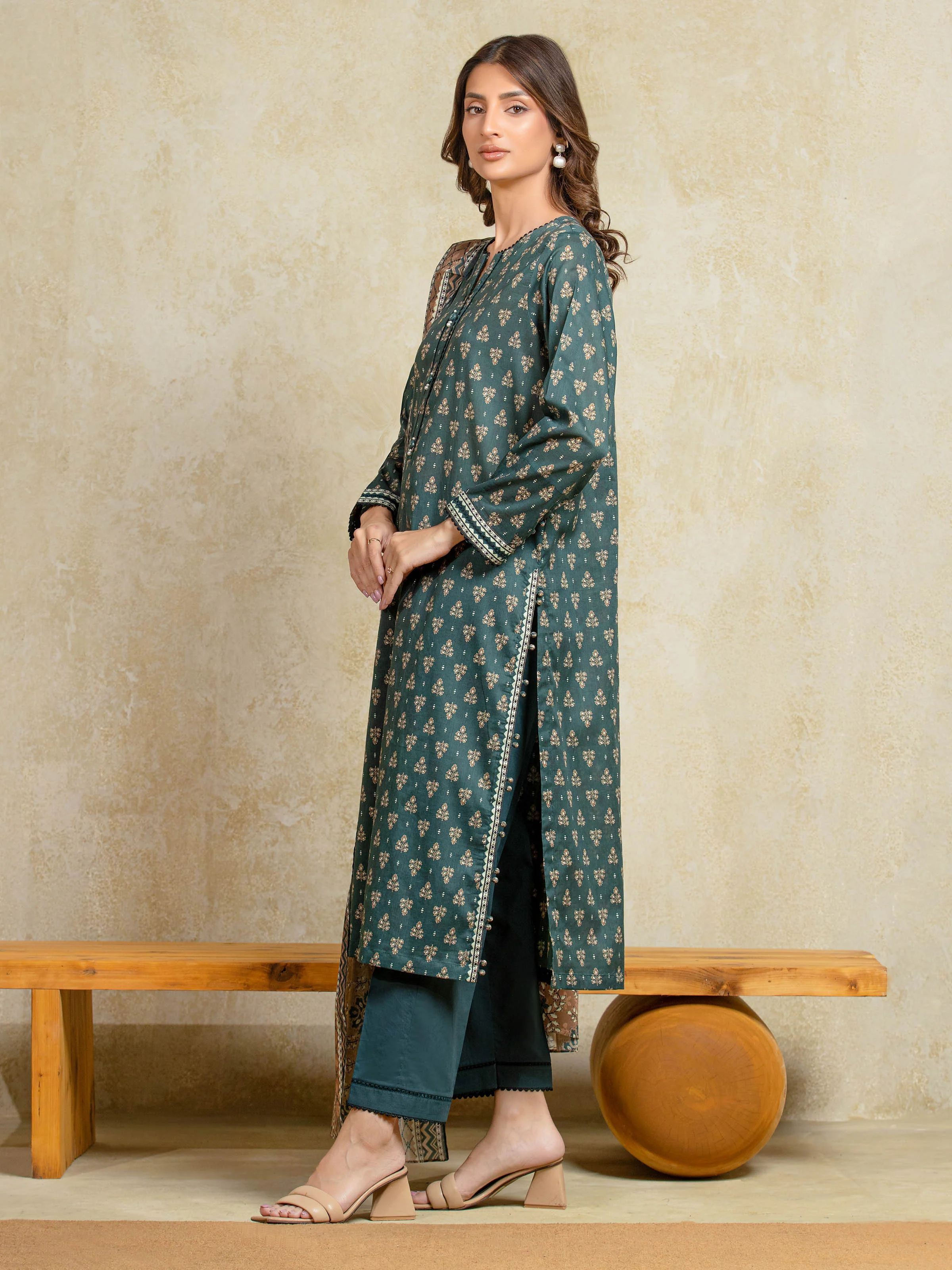 Unstitched Printed Khaddar Suit - EWU5A3-35933-3P - Image 5