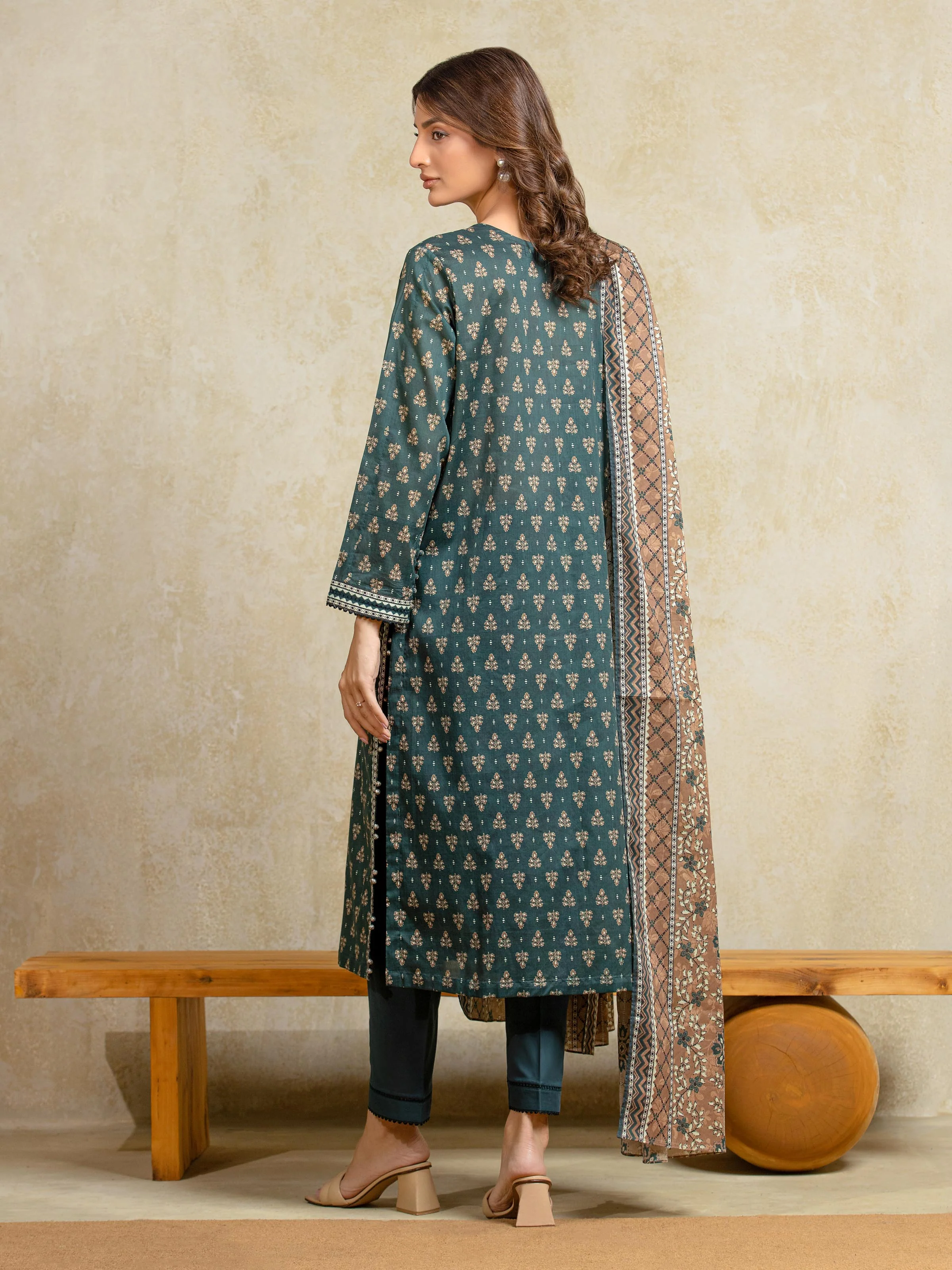 Unstitched Printed Khaddar Suit - EWU5A3-35933-3P - Image 6