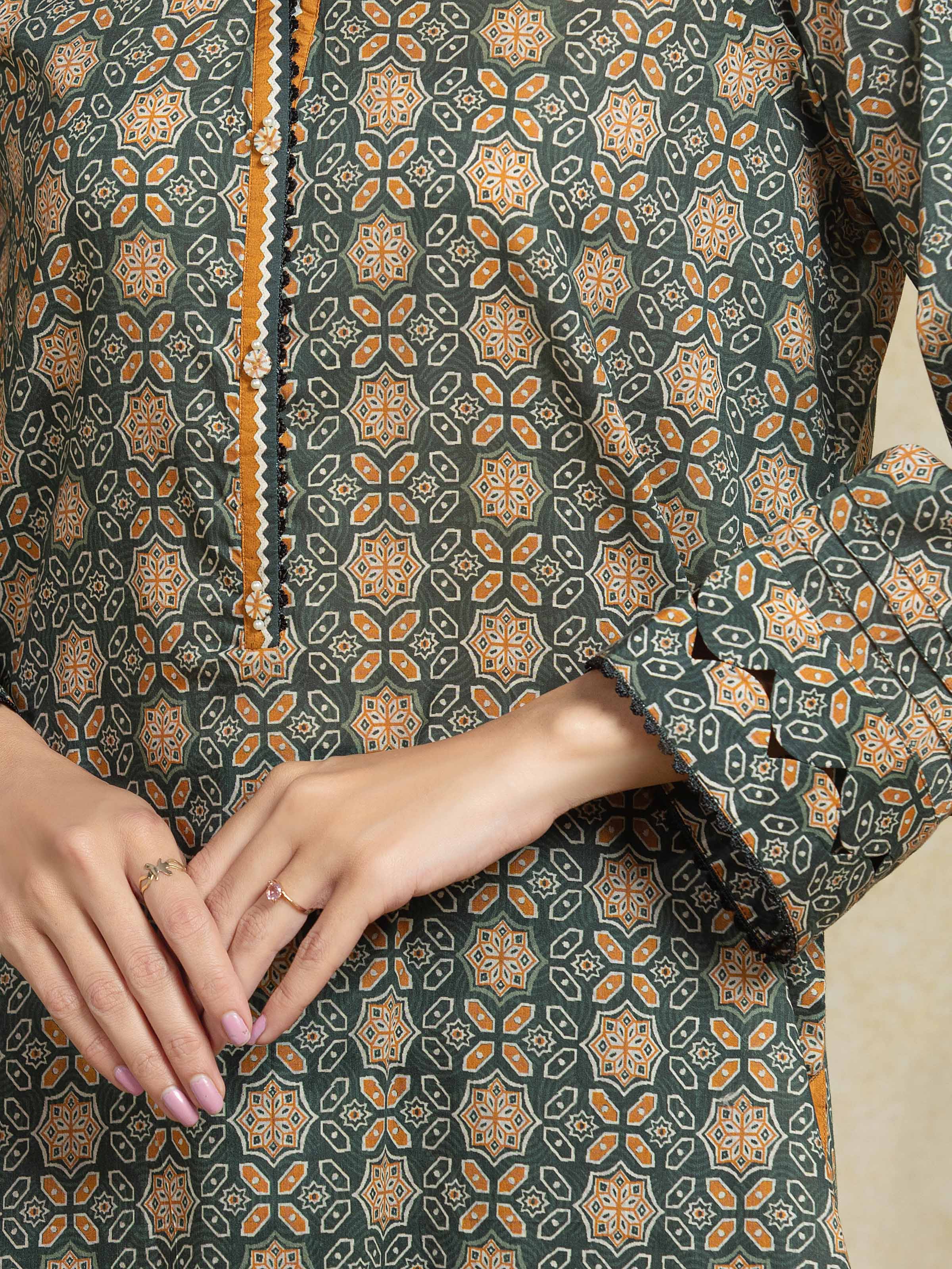 Unstitched Printed Khaddar Suit - EWU5A3-35945-3P - Image 3
