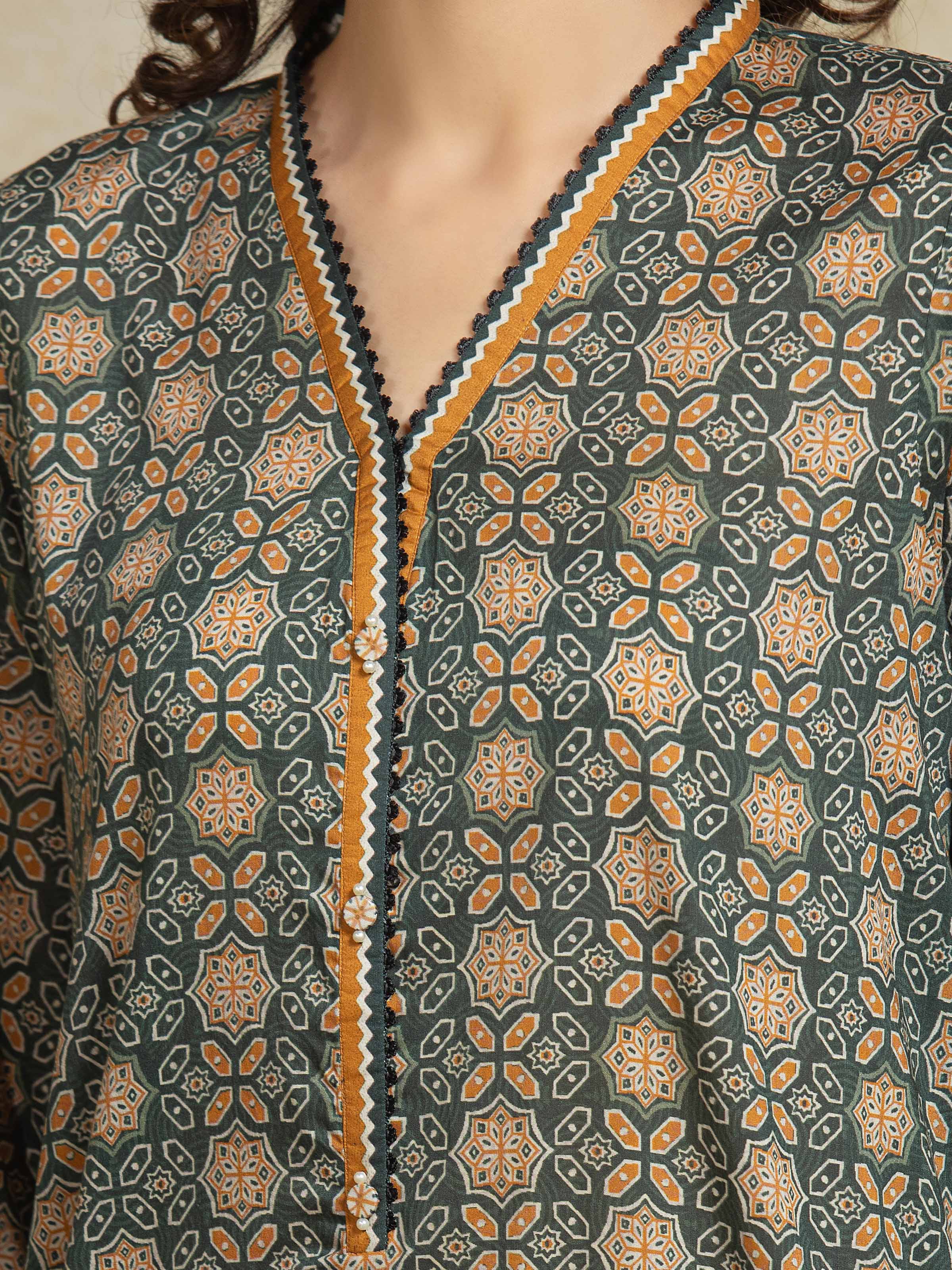 Unstitched Printed Khaddar Suit - EWU5A3-35945-3P - Image 4