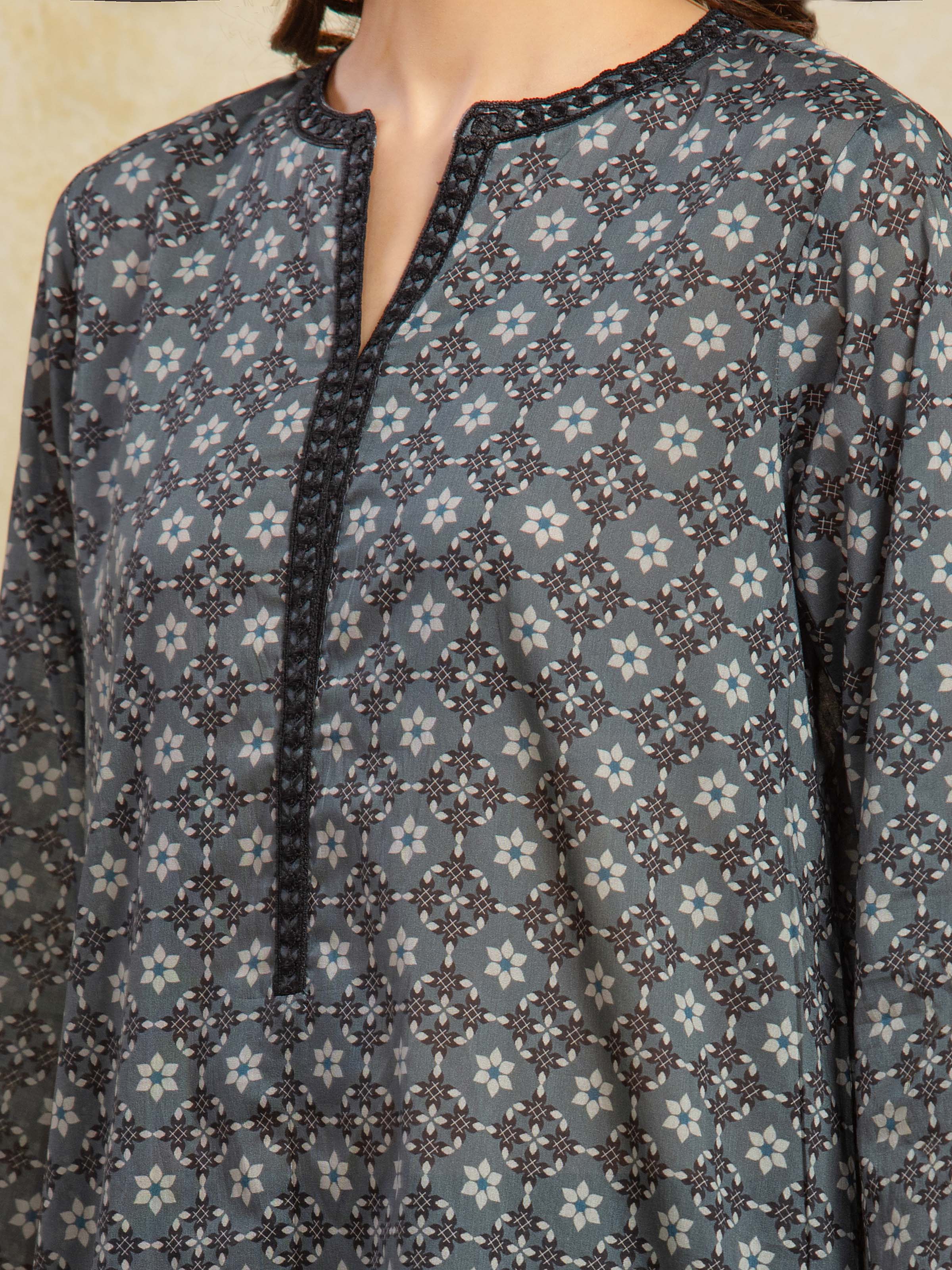 Unstitched Printed Khaddar Suit - EWU5A3-36100-3P - Image 4