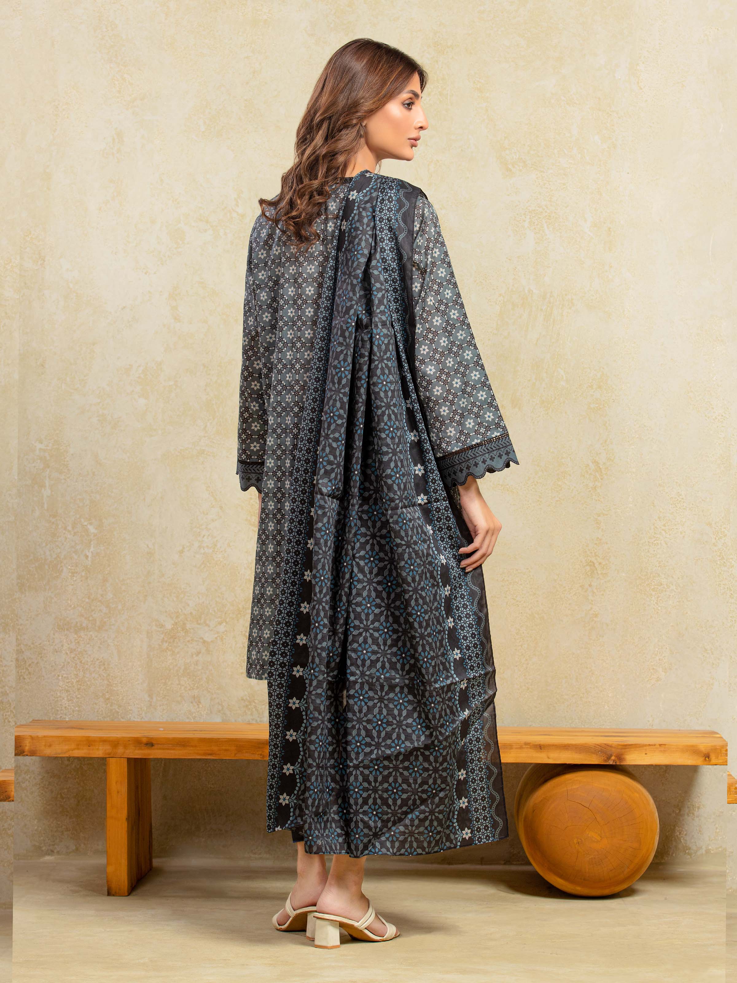 Unstitched Printed Khaddar Suit - EWU5A3-36100-3P - Image 6