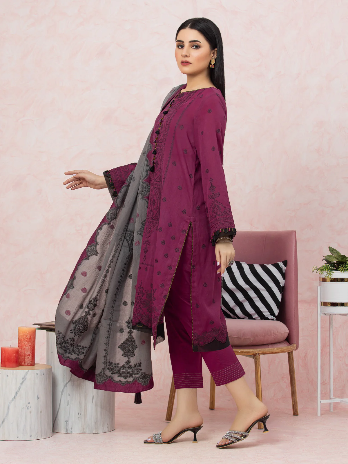 Unstitched Embroidered Jacquard Shirt Dupatta - EWU24V3-26620SD - Image 3