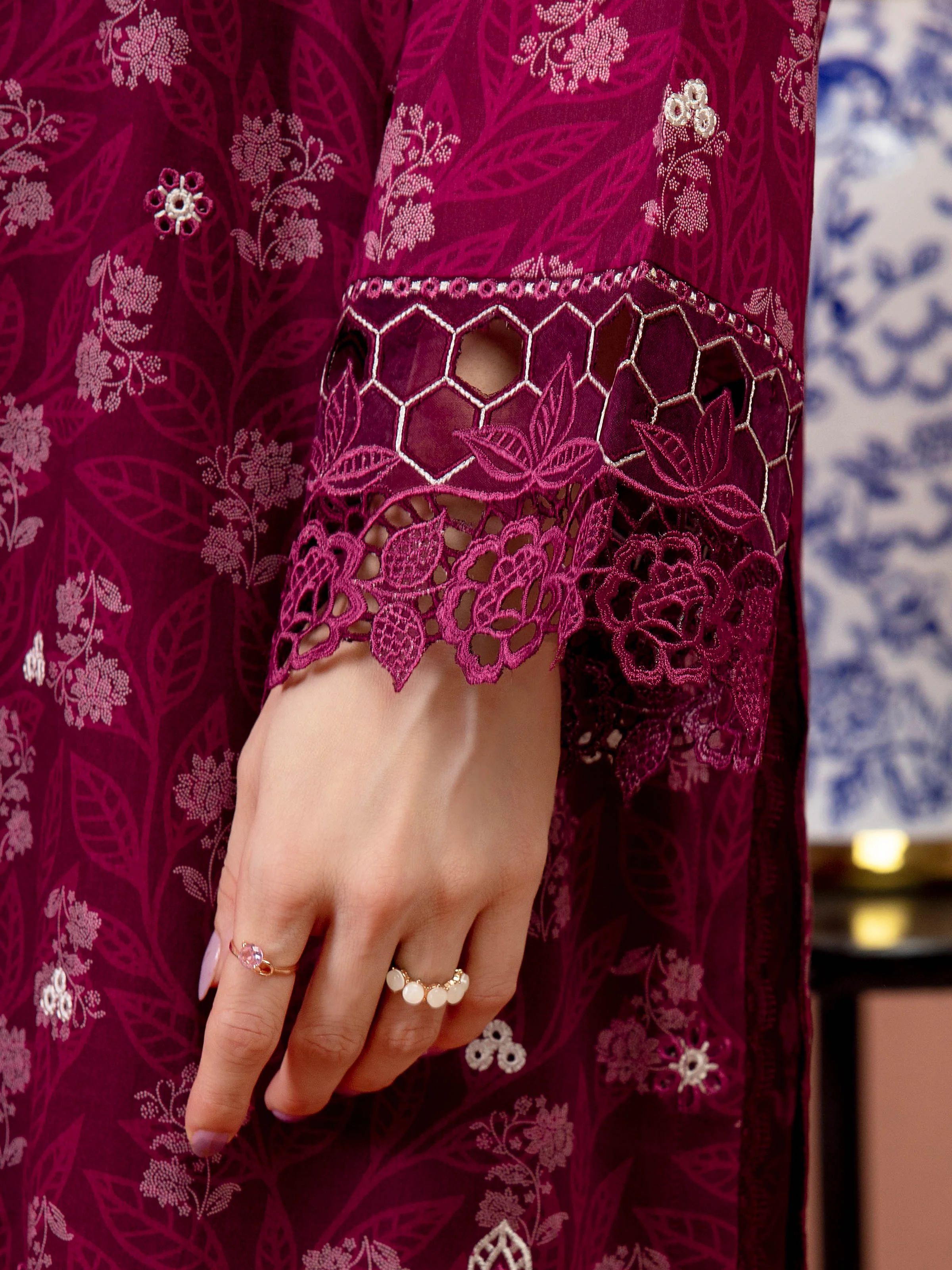 Unstitched Embroidered Lawn Suit - EWU5V1-31427-3P - Image 5