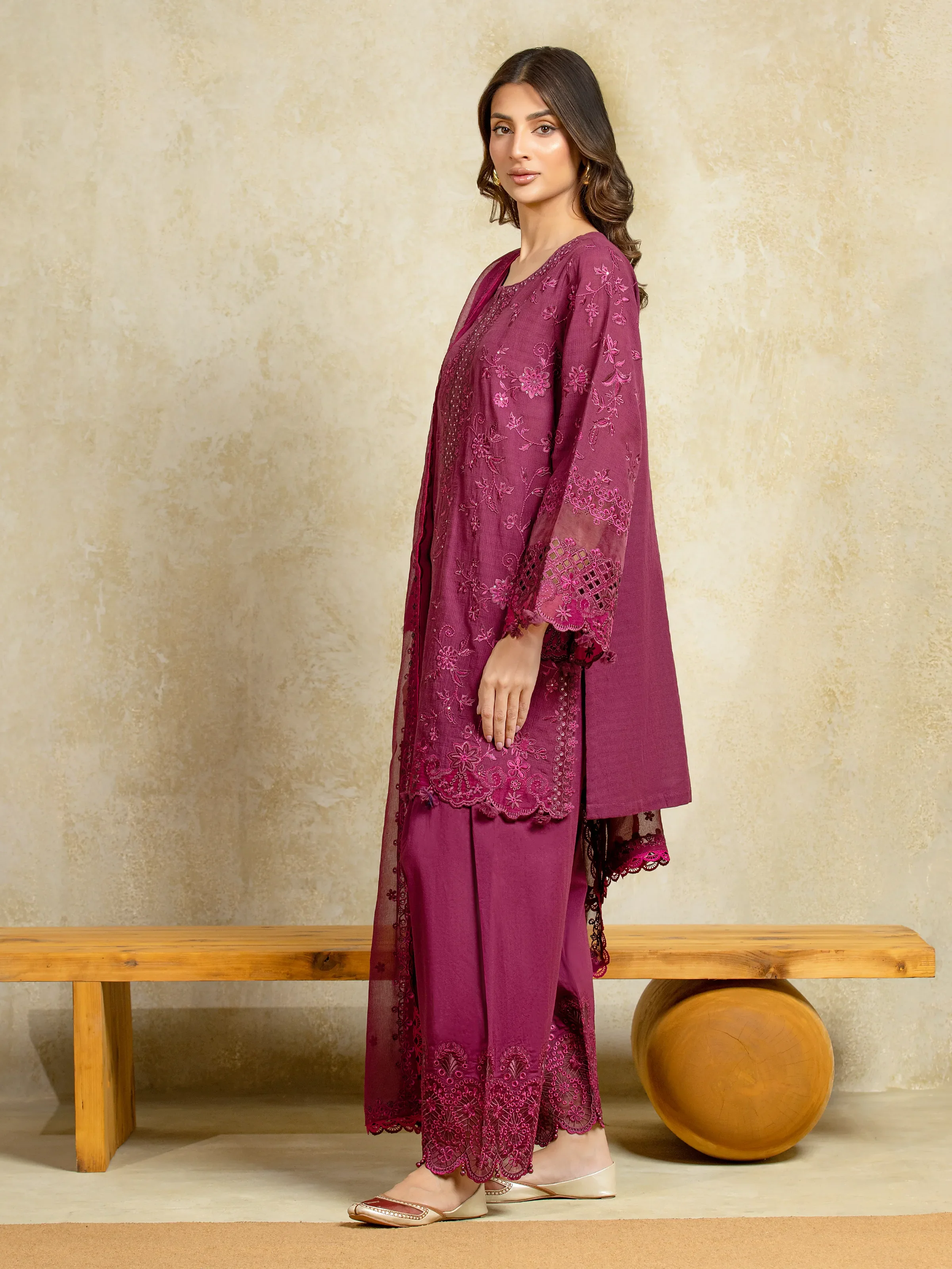 Unstitched Embroidered Lawn Suit - EWU5V1-31708-3P - Image 6