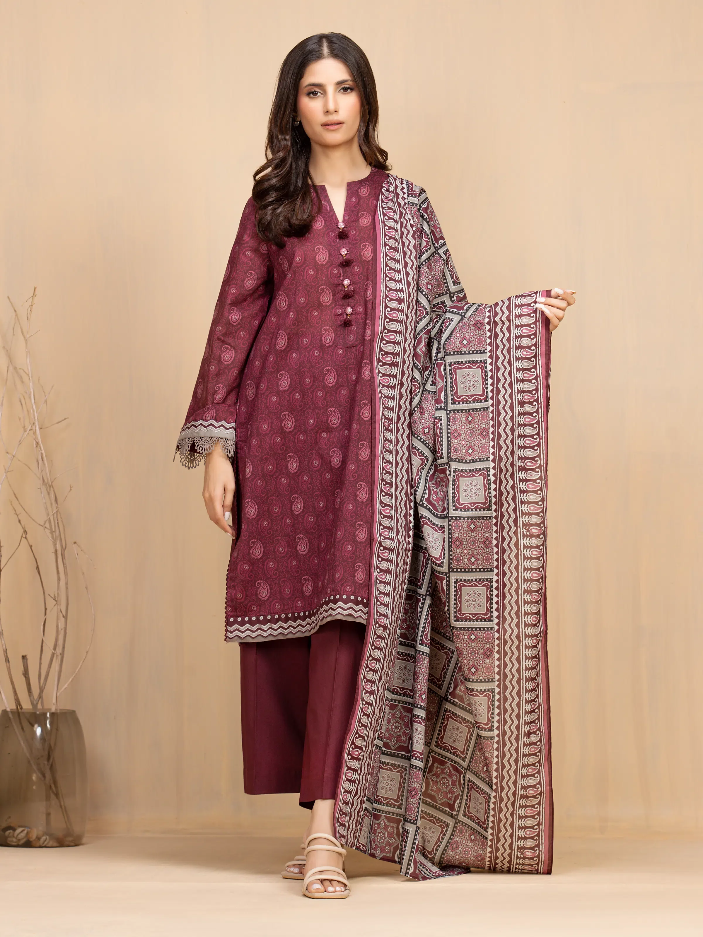 Unstitched Printed Khaddar Suit - EWU5A3-35991-3P