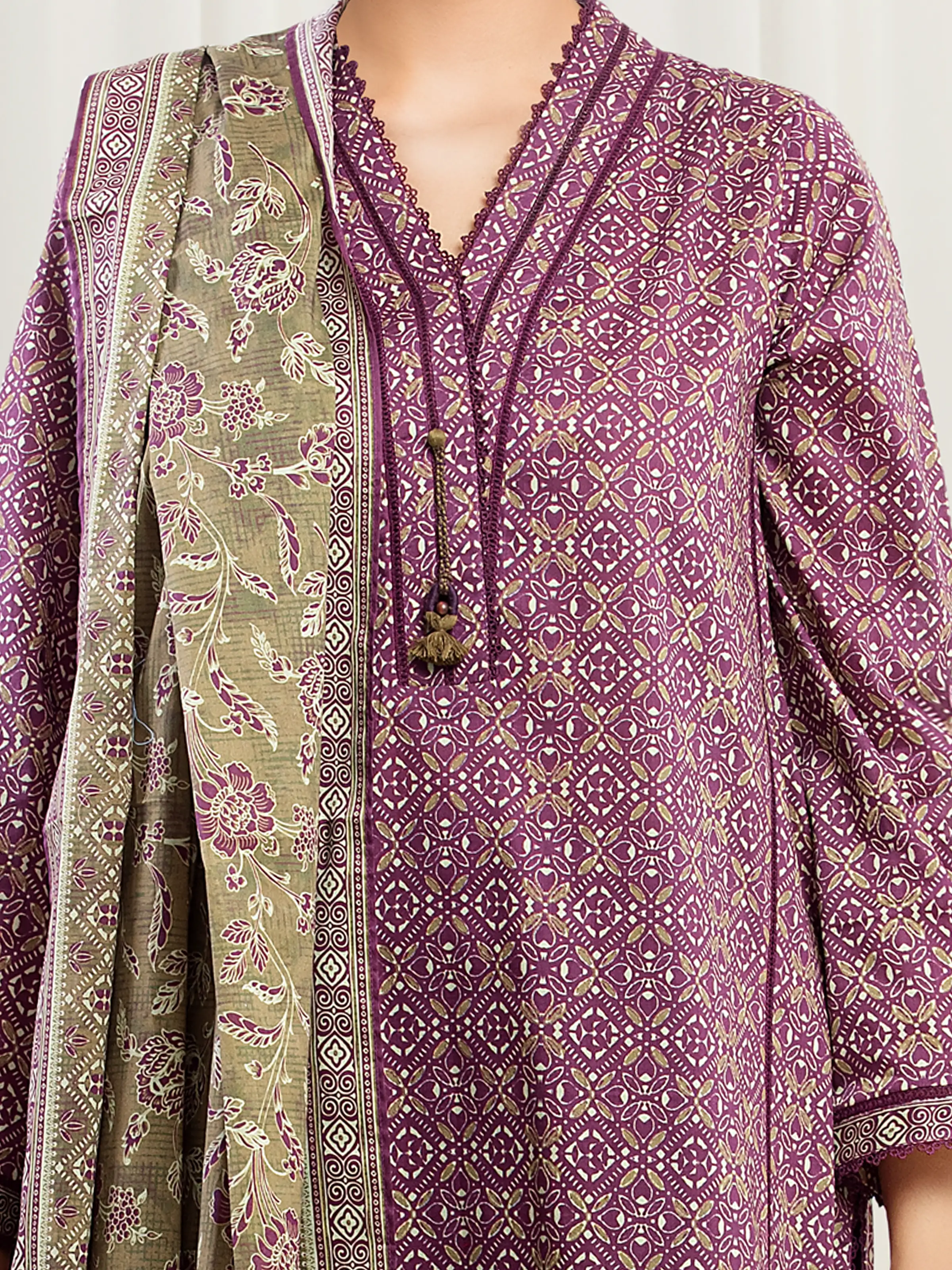Unstitched Printed Khaddar Suit - EWU5A3-36016-3P - Image 2