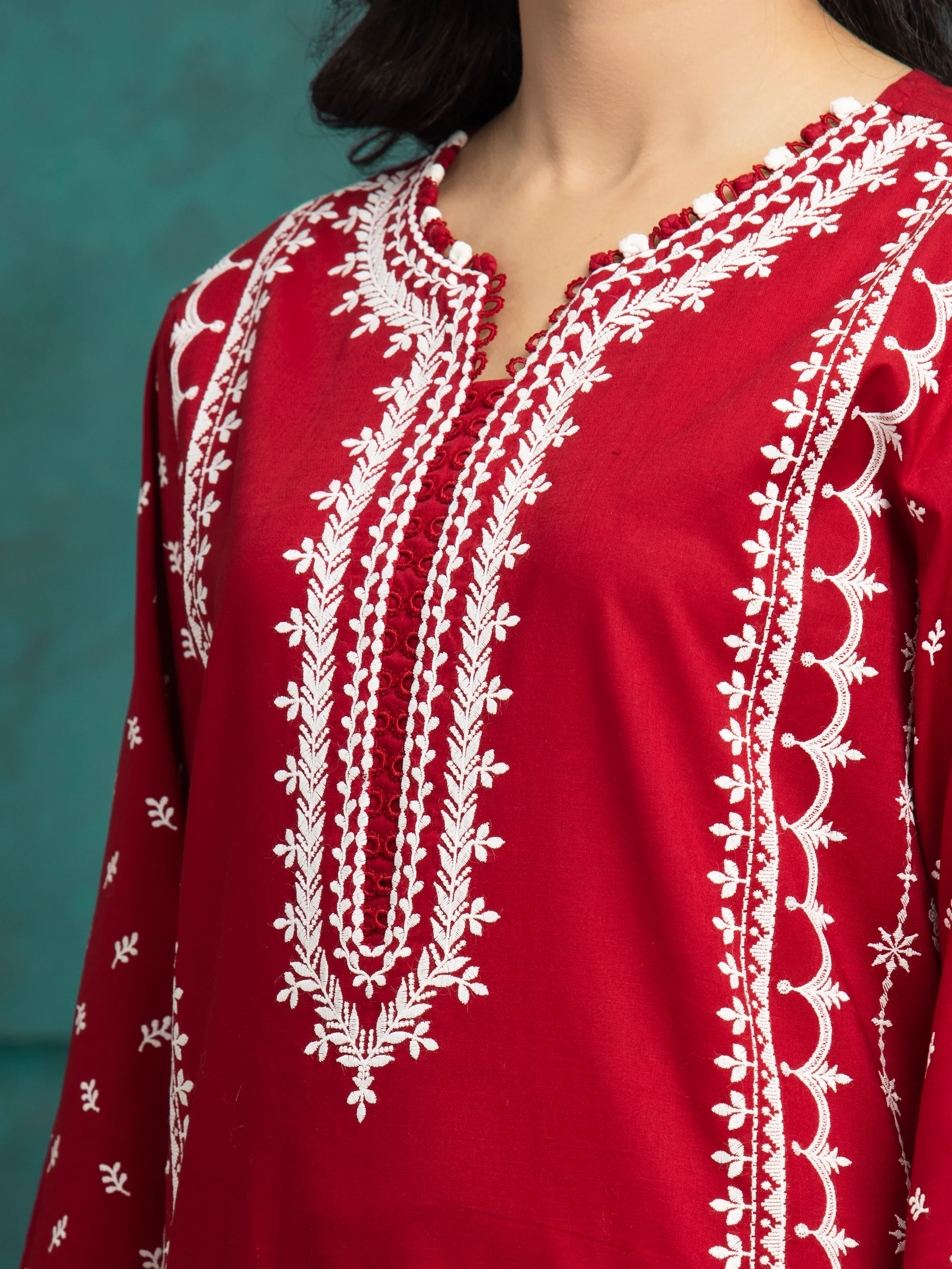 Unstitched Embroidered Cambric Suit - EWU5V2-31004-3P - Image 5